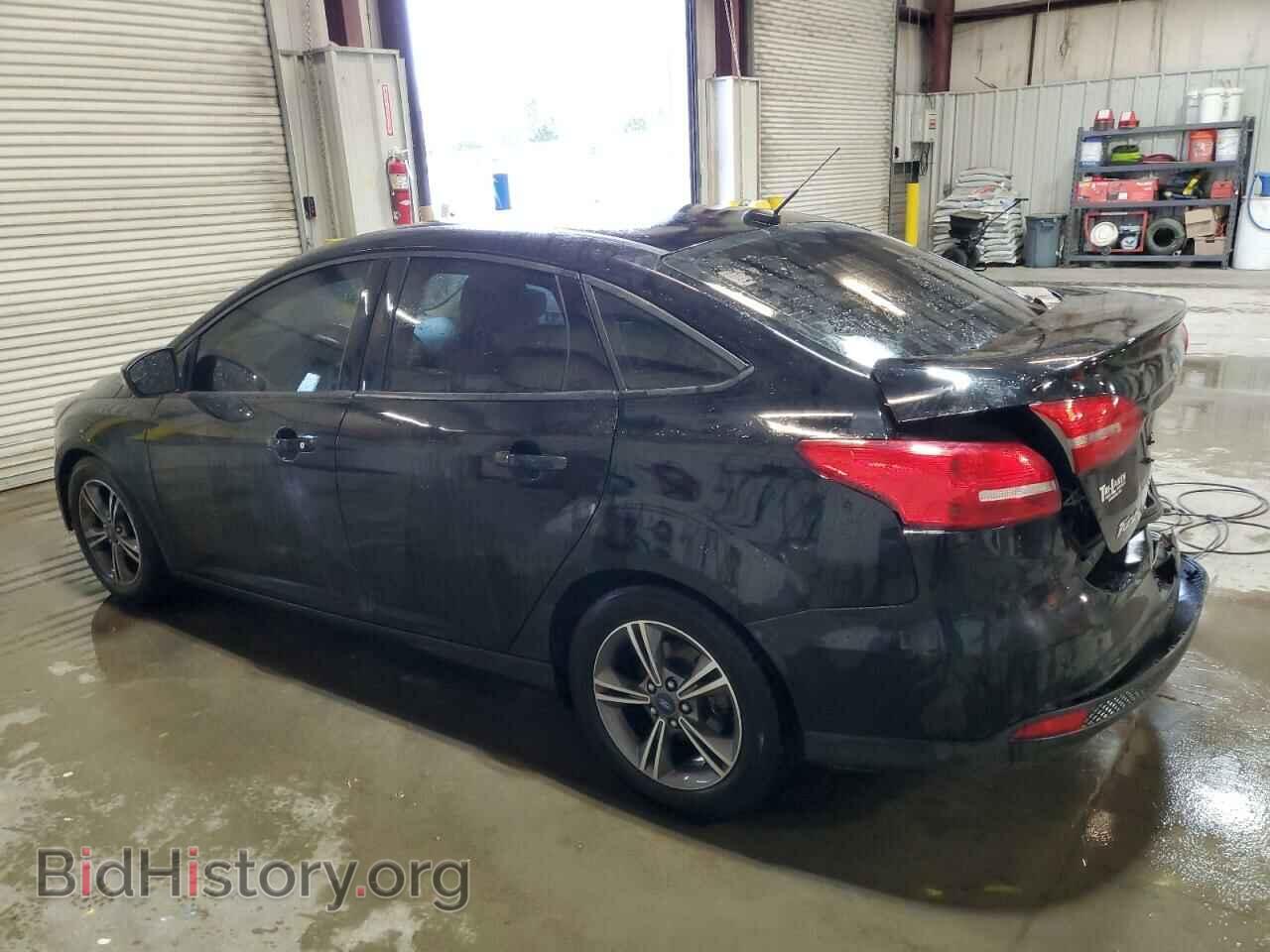 2018 FORD FOCUS - VIN: 1FADP3FE0JL211108 - Фото 2
