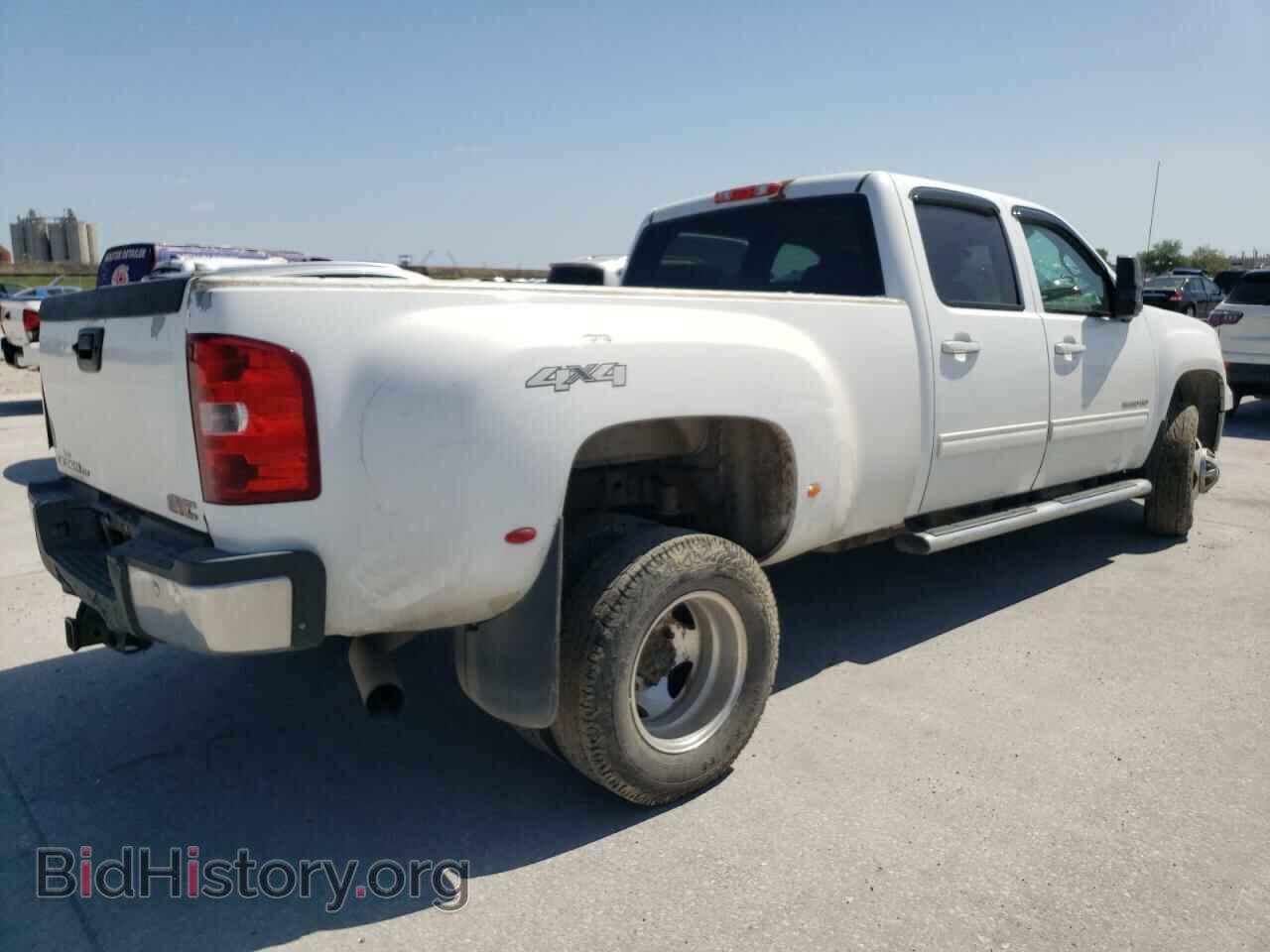 2013 GMC SIERRA - VIN: 1GT424C88DF230313 - Фото 3