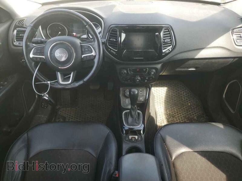 2020 Jeep COMPASS (VIN 3C4NJDBB6LT157600) — photo 8 of 14