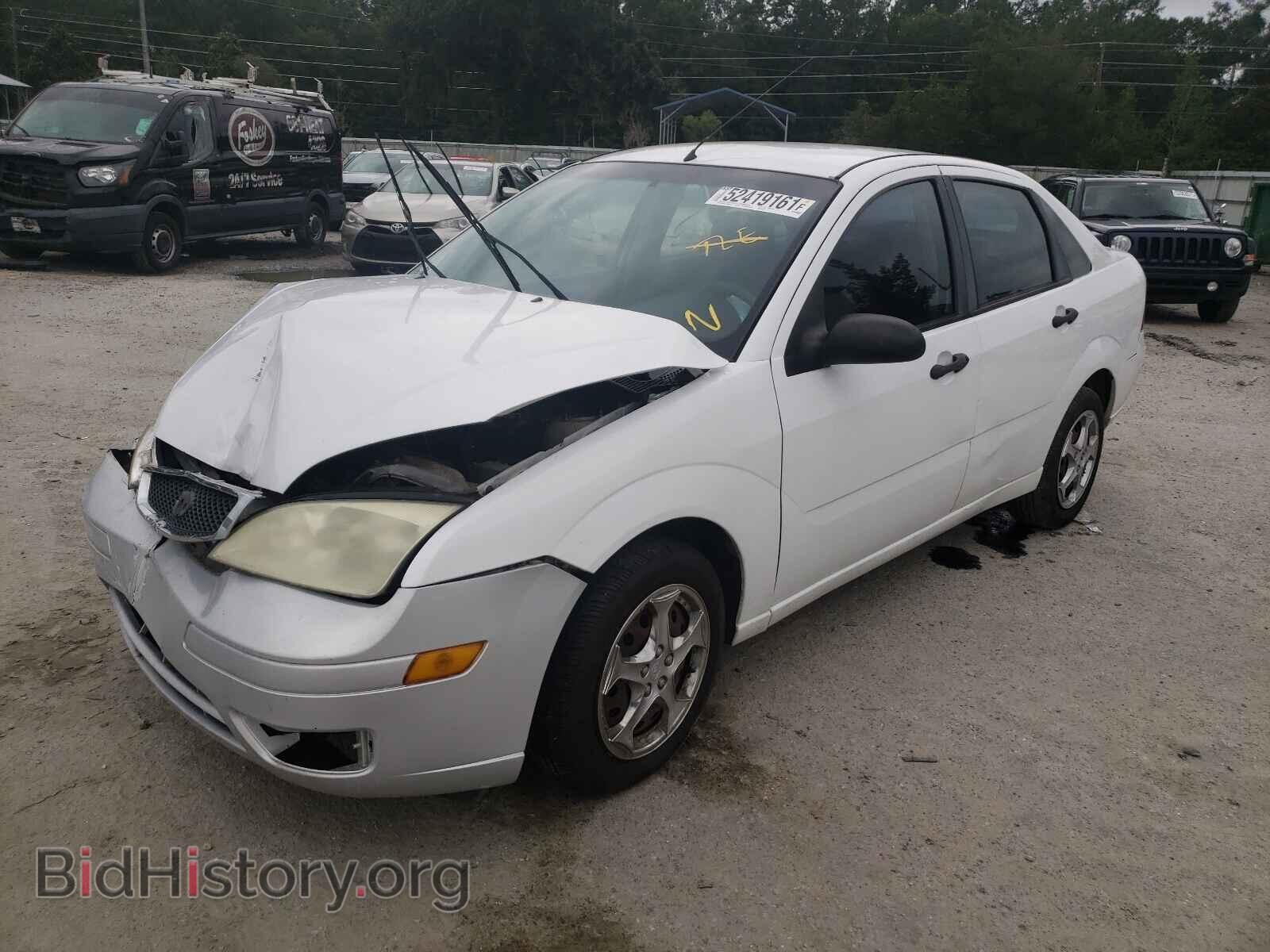 2007 FORD FOCUS - VIN: 1FAFP34NX7W291701 - Фото 2