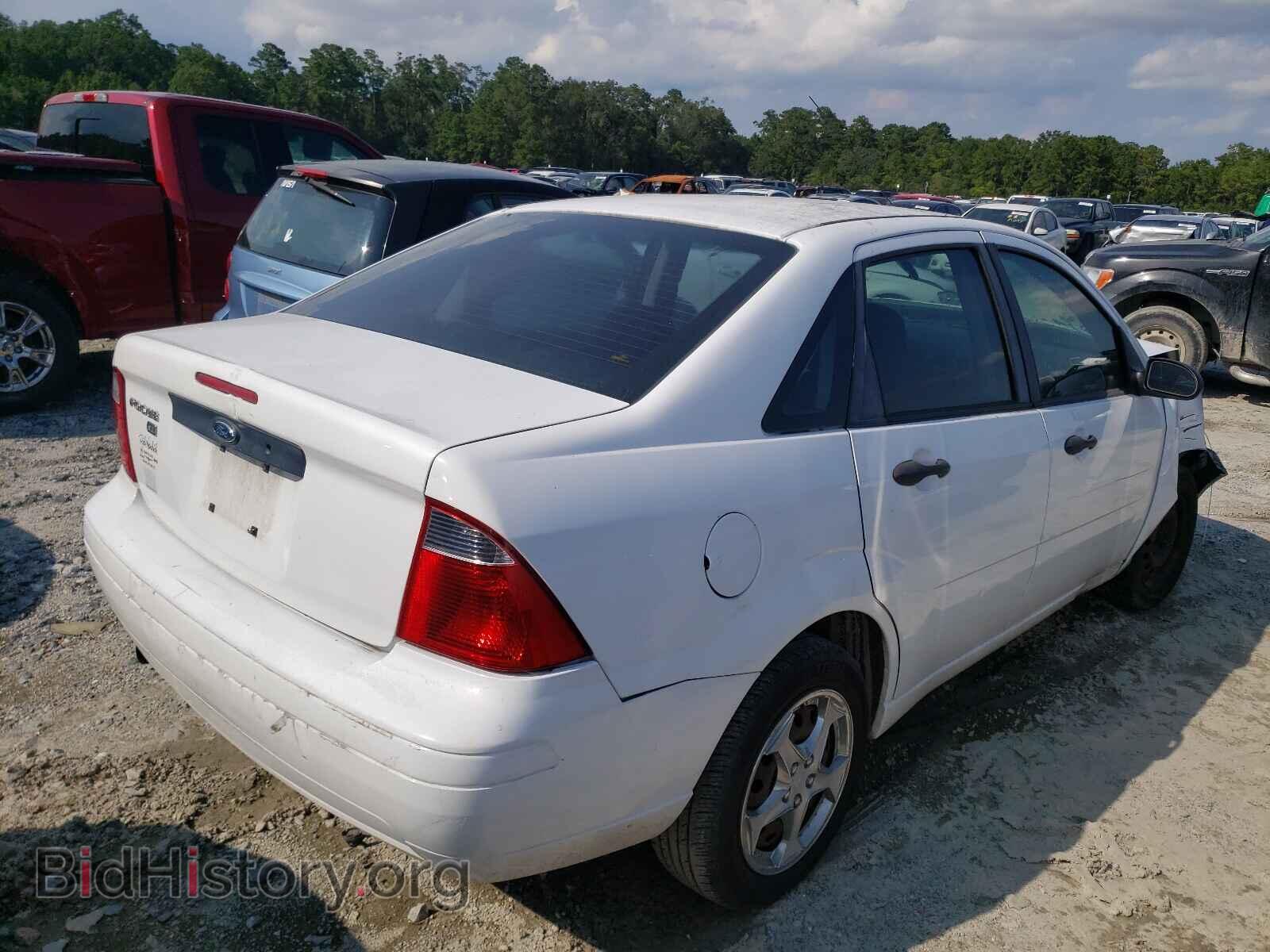 2007 FORD FOCUS - VIN: 1FAFP34NX7W291701 - Фото 4