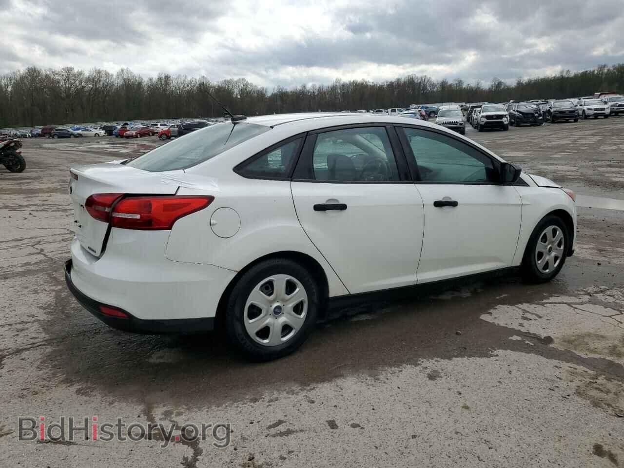 2016 FORD FOCUS - VIN: 1FADP3E2XGL215618 - Фото 3