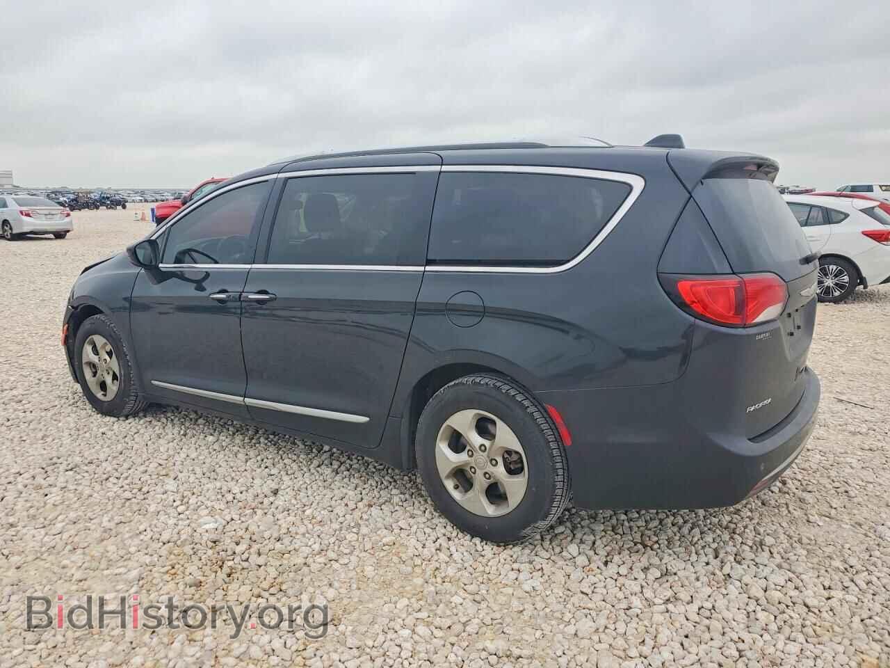 2017 CHRYSLER PACIFICA - VIN: 2C4RC1EG8HR771852 - Photo 2