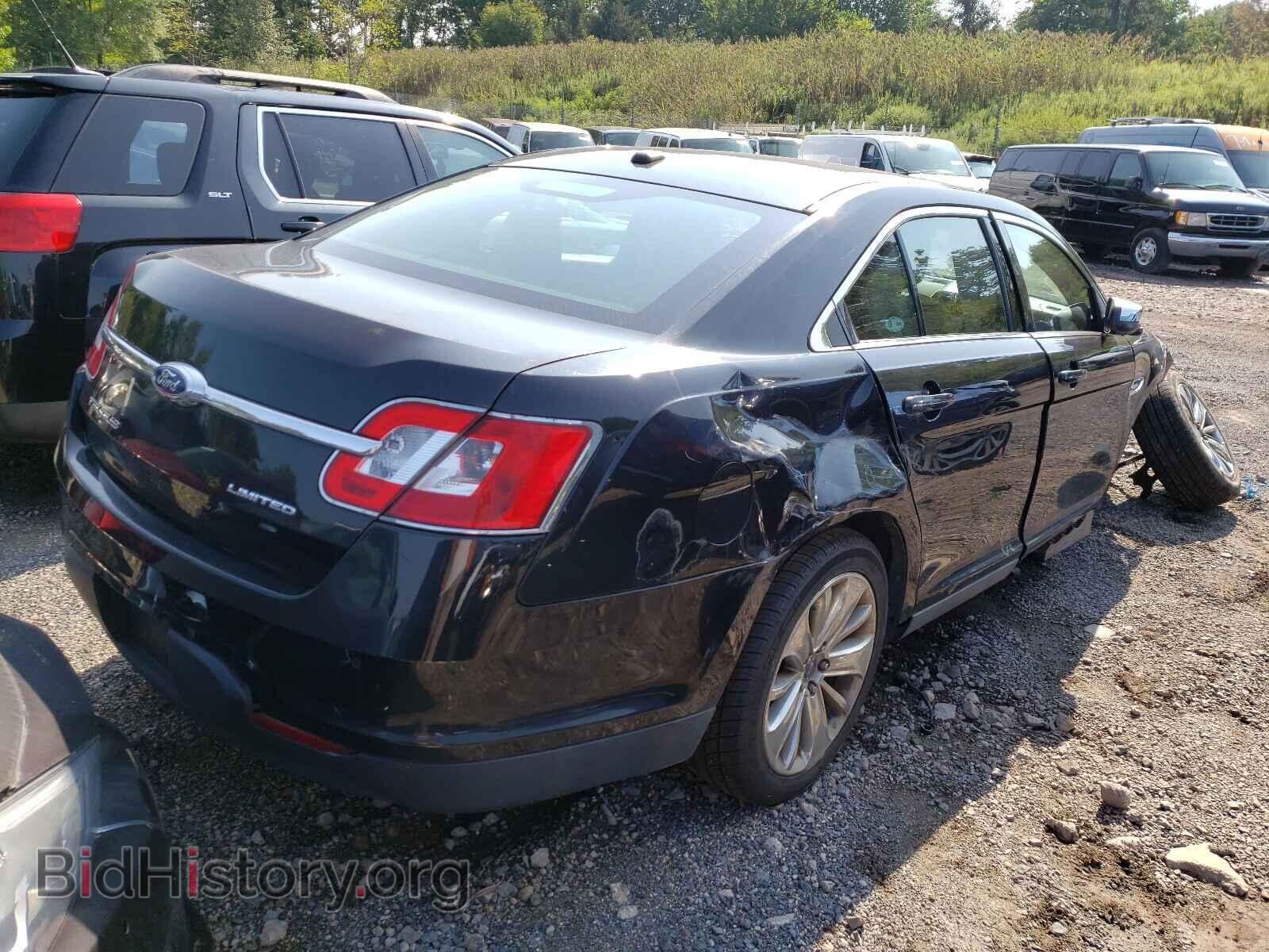 2011 FORD TAURUS - VIN: 1FAHP2FW8BG132302 - Фото 4