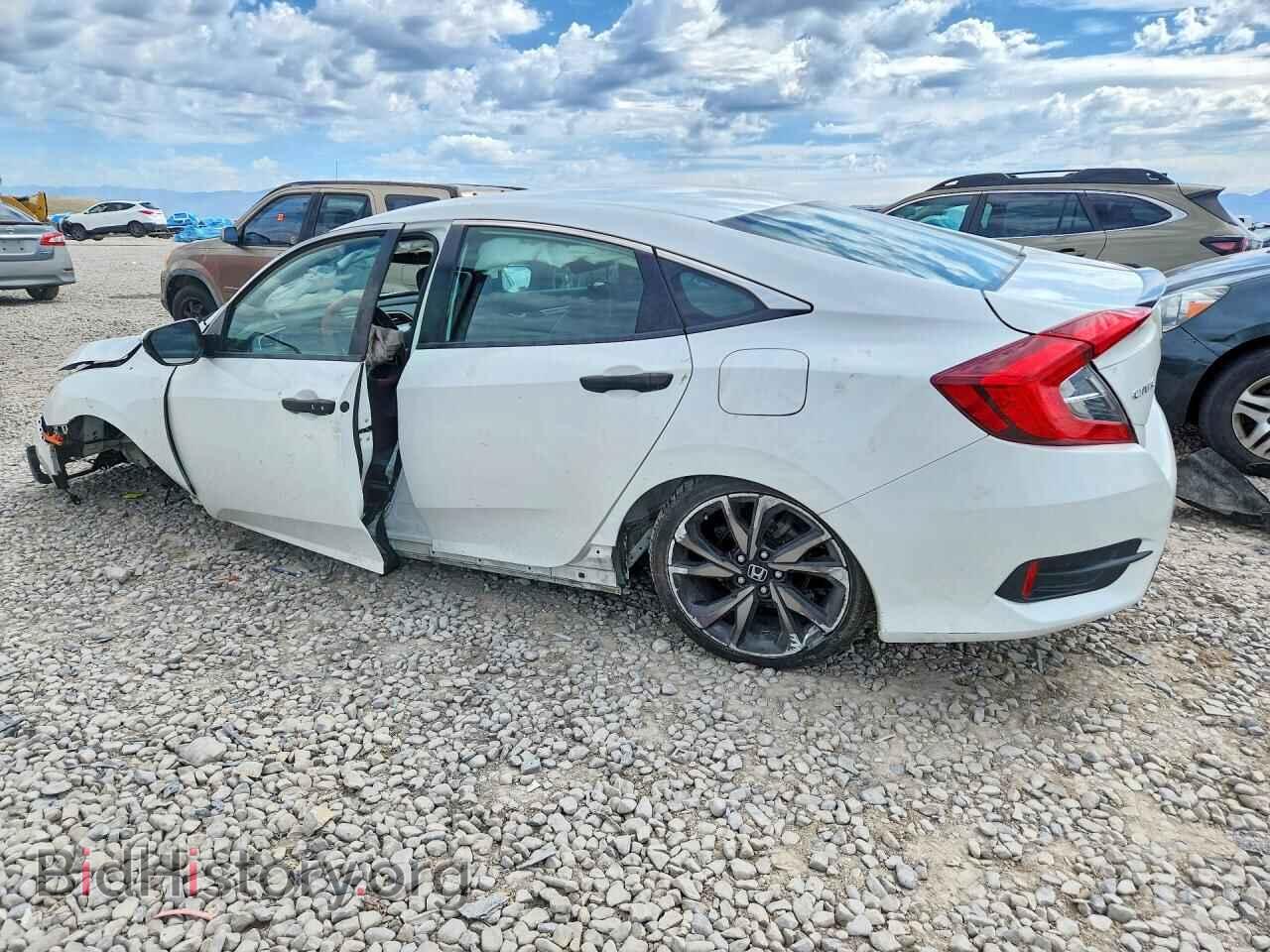 2019 HONDA CIVIC - VIN: 2HGFC2F85KH514761 - Фото 2