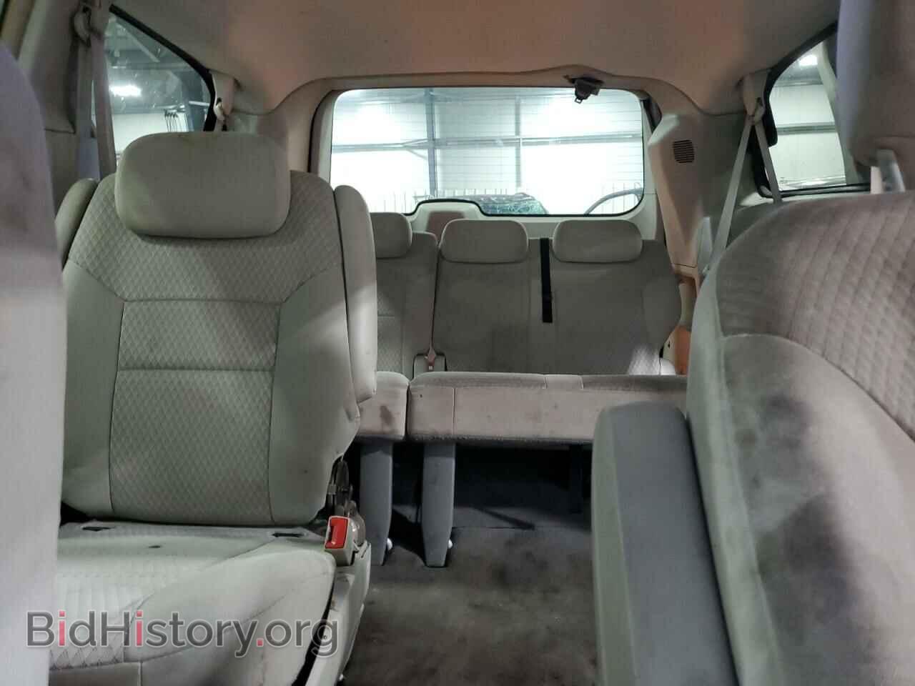 2008 CHRYSLER MINIVAN - VIN: 2A8HR54P18R788682 - Фото 10