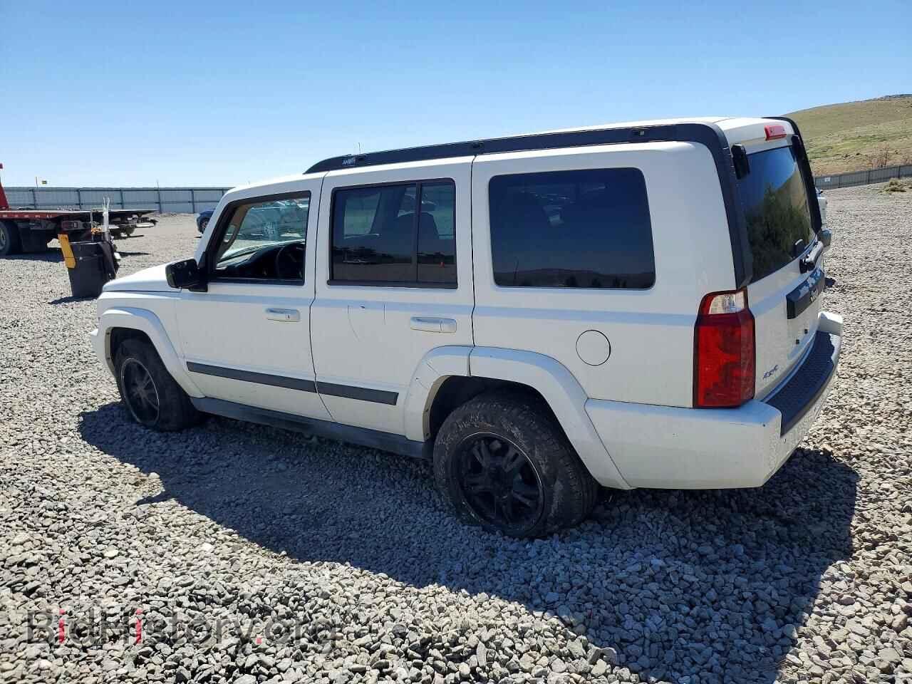 2007 JEEP COMMANDER - VIN: 1J8HG48K27C577674 - Photo 2