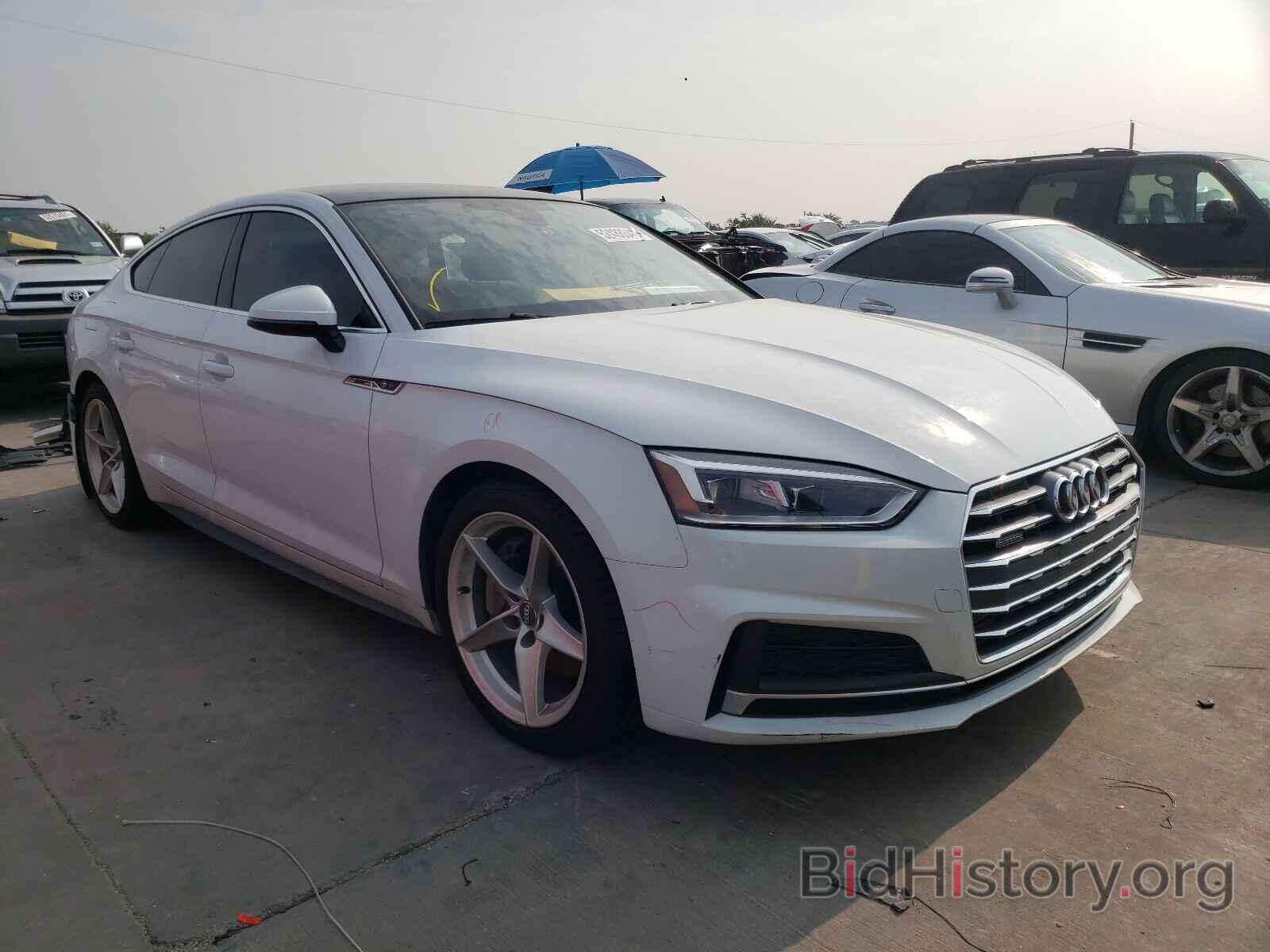 Photo WAUDNCF53KA100546 - AUDI A5 2019