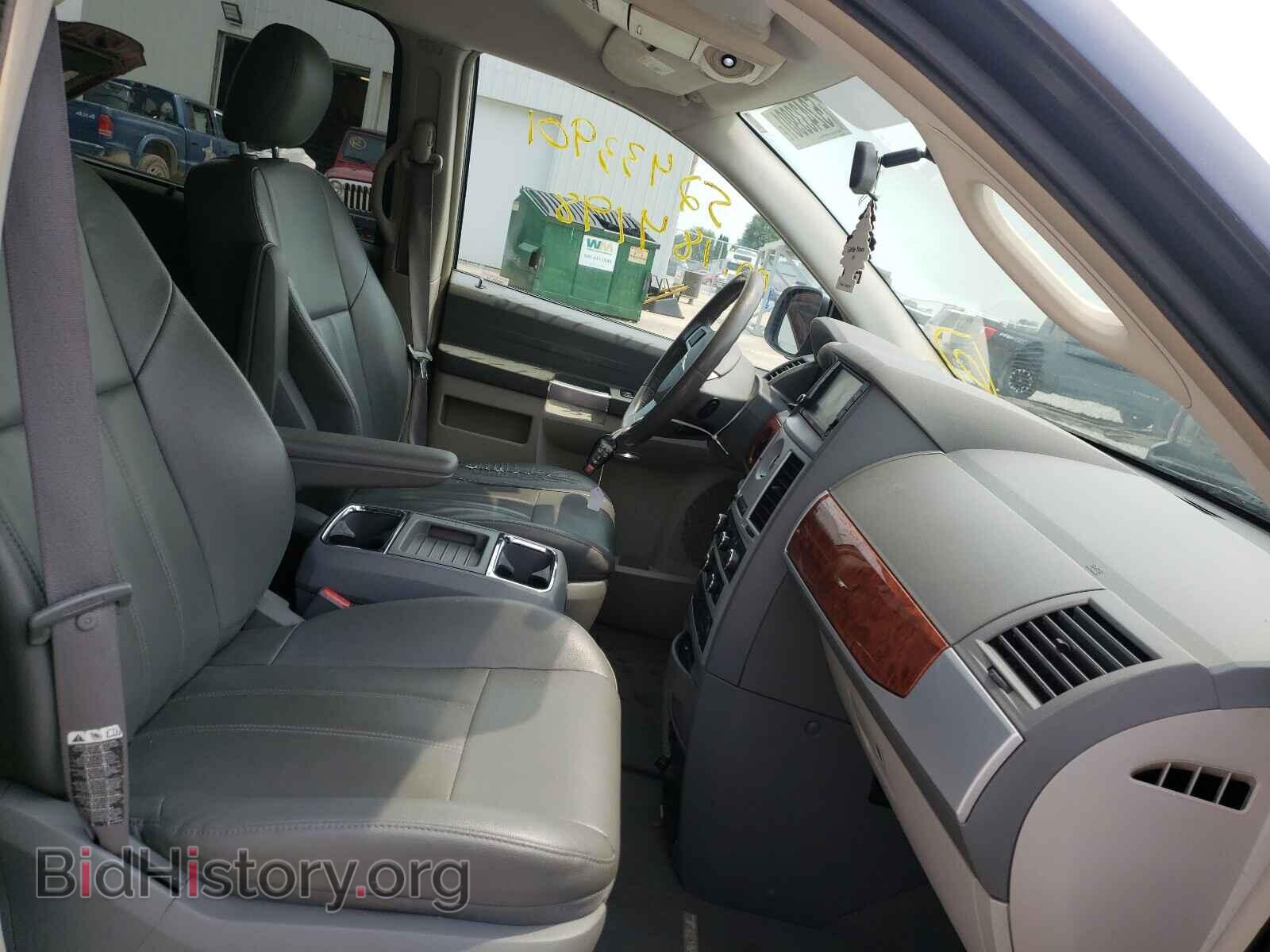 2008 CHRYSLER MINIVAN - VIN: 2A8HR54P18R803391 - Фото 5