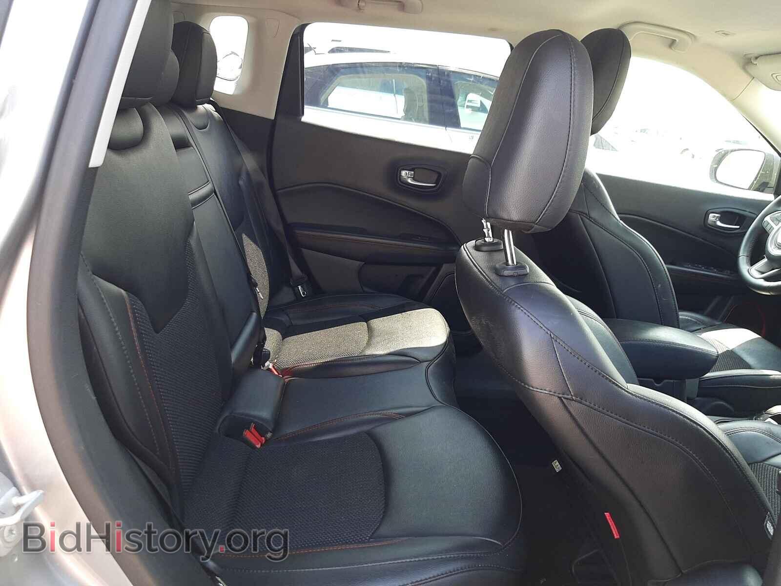 2019 JEEP COMPASS - VIN: 3C4NJDDB8KT733263 - Фото 6