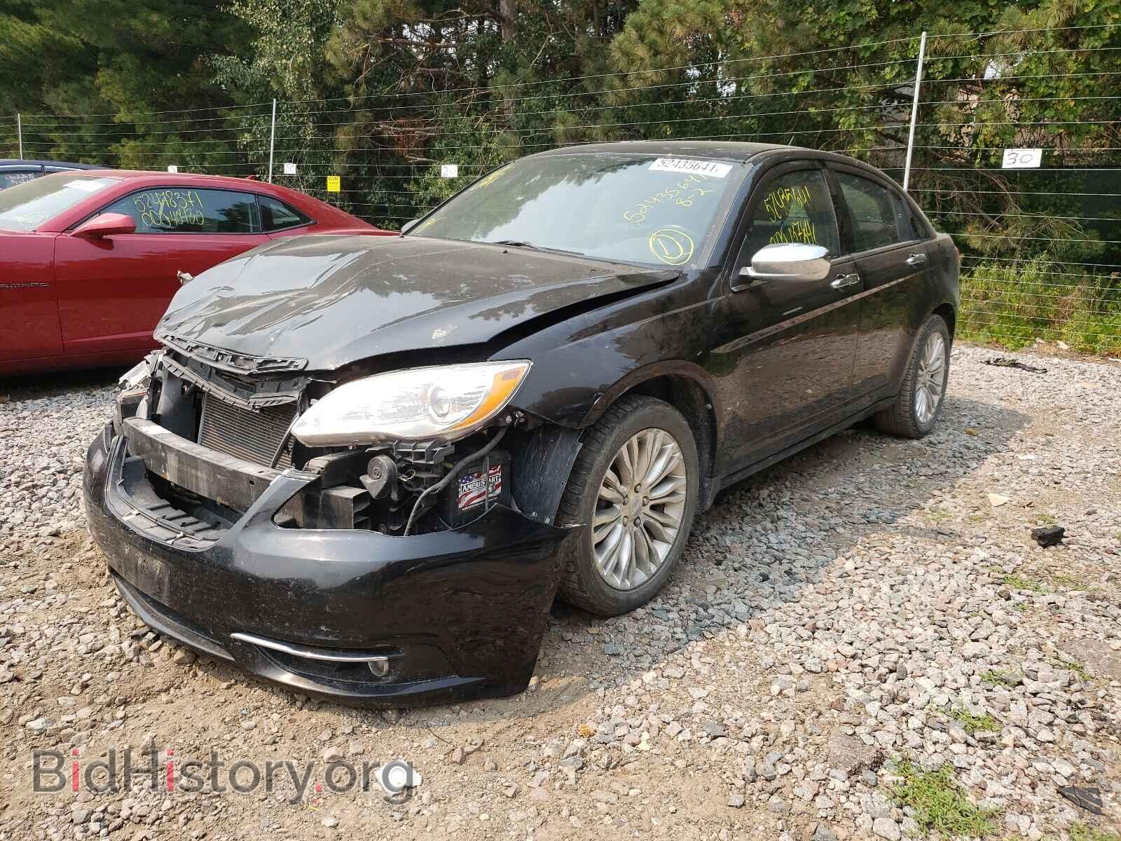 2011 CHRYSLER 200 - VIN: 1C3BC2FB5BN579792 - Photo 2