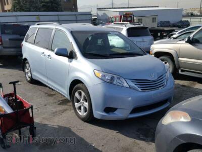 2017 Toyota SIENNA LE, синий — VIN , Copart
