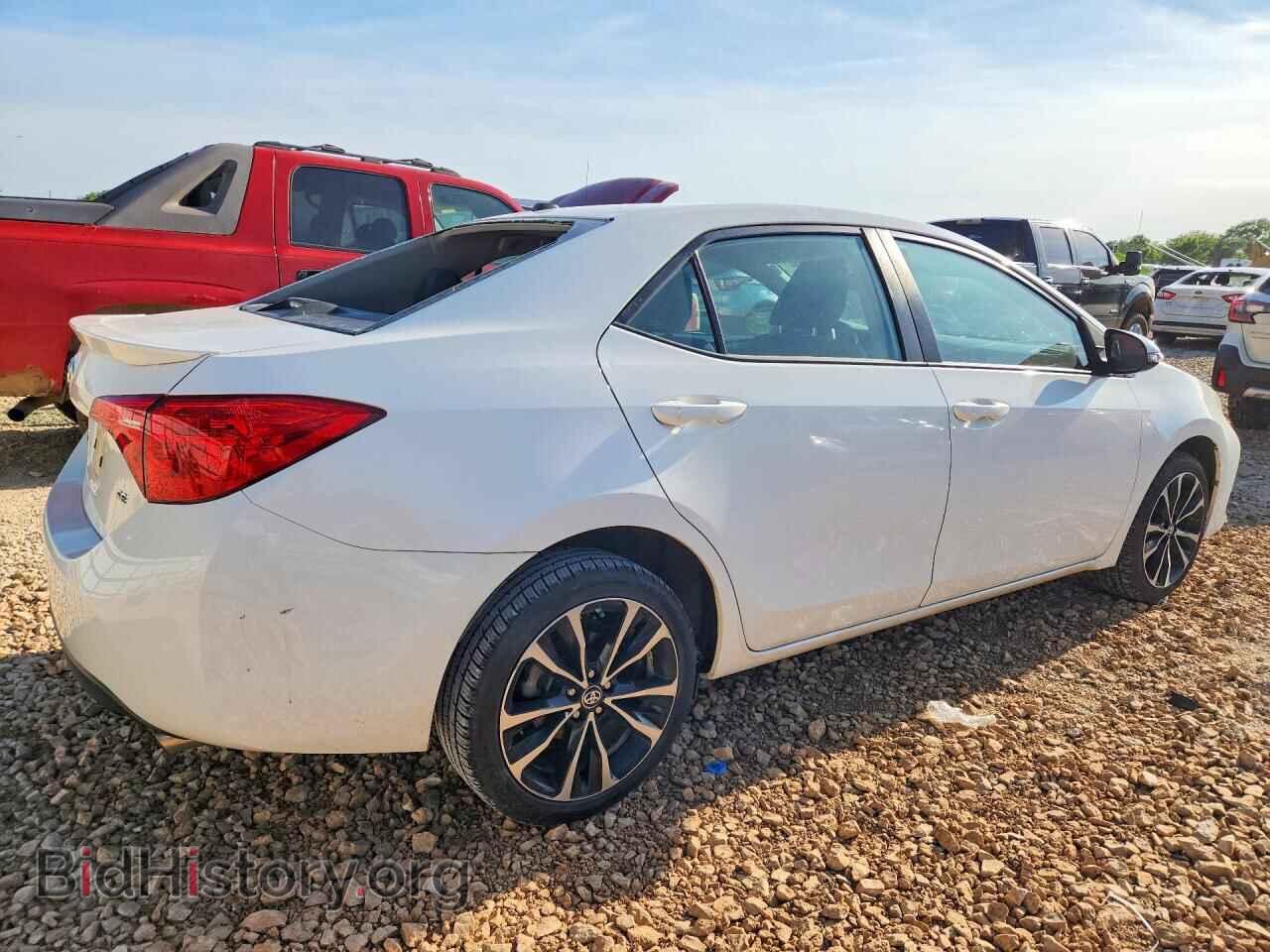 2017 TOYOTA COROLLA - VIN: 5YFBURHE3HP623308 - Фото 3