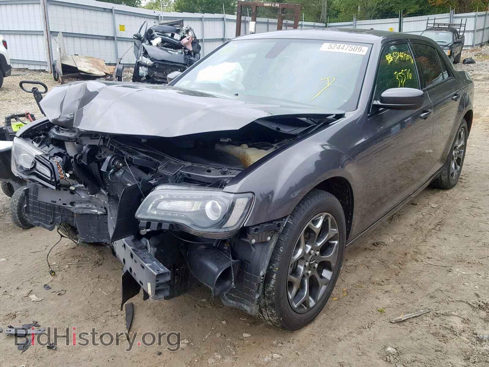 2016 CHRYSLER 300 - VIN: 2C3CCAGG0GH142453 - Фото 2