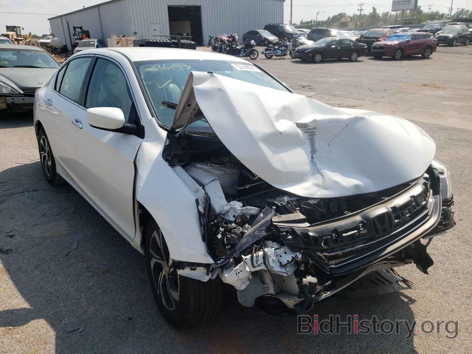 Photo 1HGCR2F3XHA296197 - HONDA ACCORD 2017