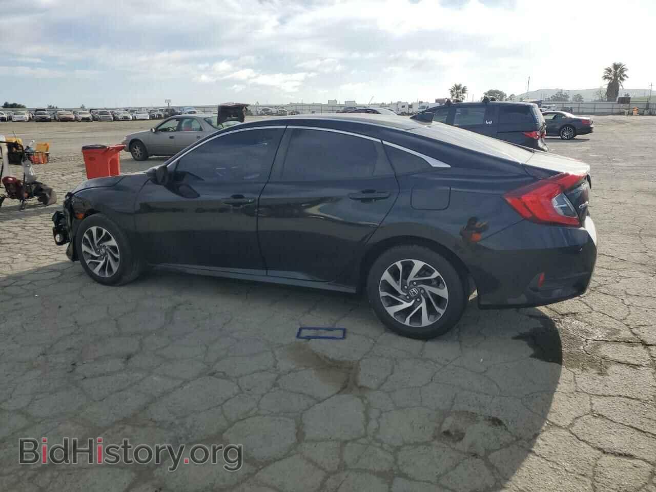 2017 HONDA CIVIC - VIN: 19XFC2F82HE200813 - Фото 2