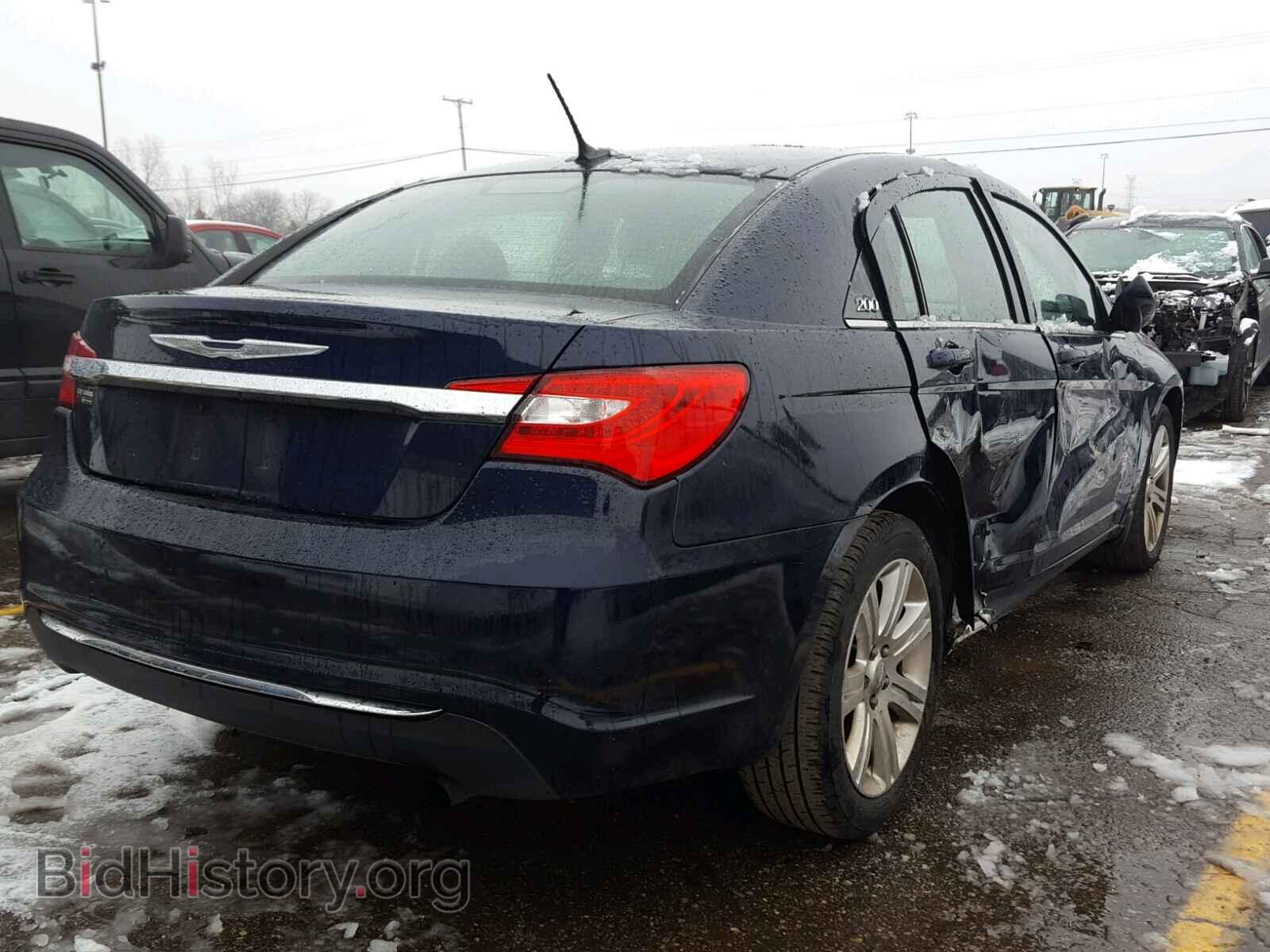 2013 CHRYSLER 200 - VIN: 1C3CCBAB8DN670022 - Фото 4