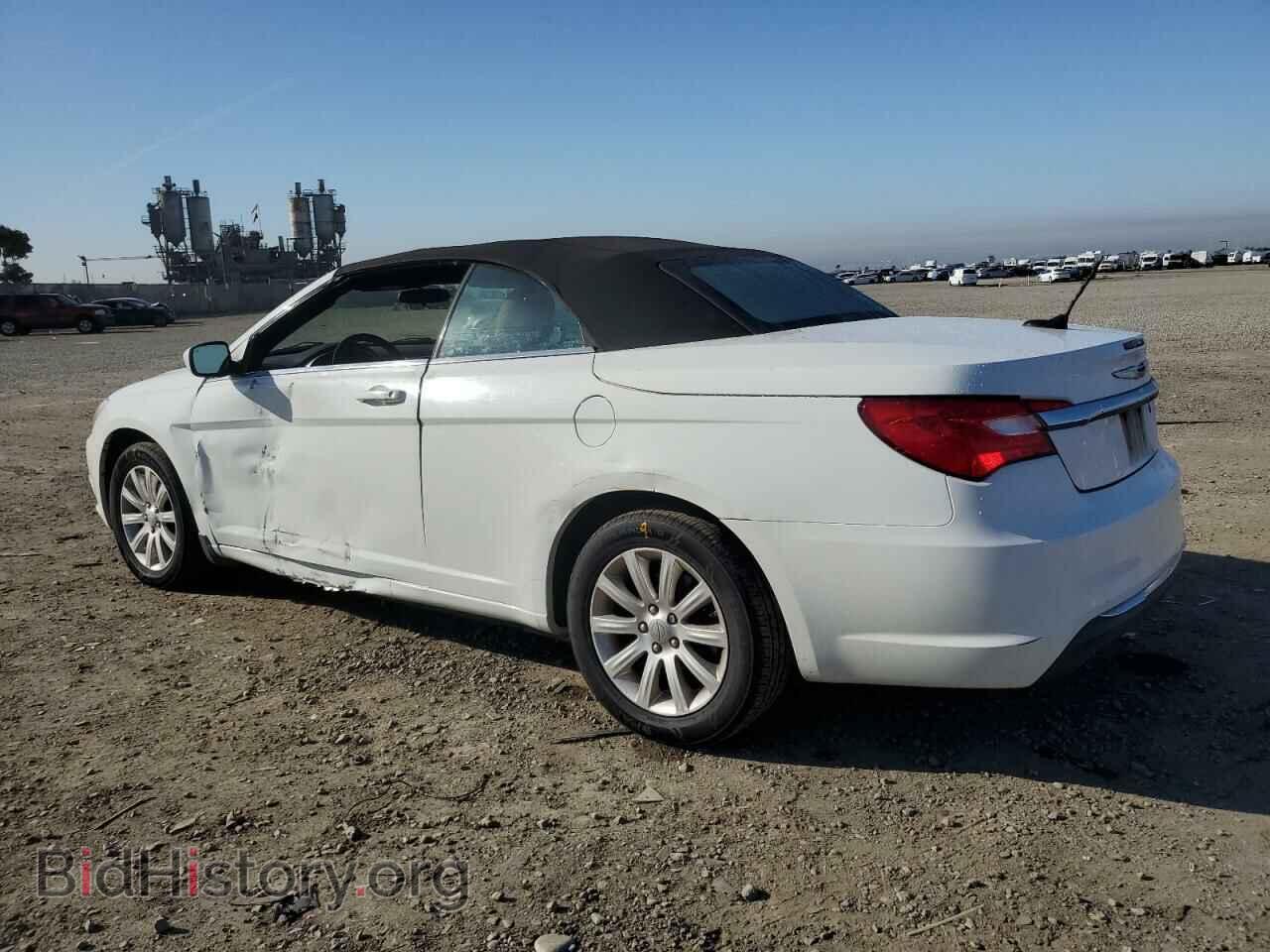 2012 CHRYSLER 200 - VIN: 1C3BCBEB9CN116072 - Фото 2