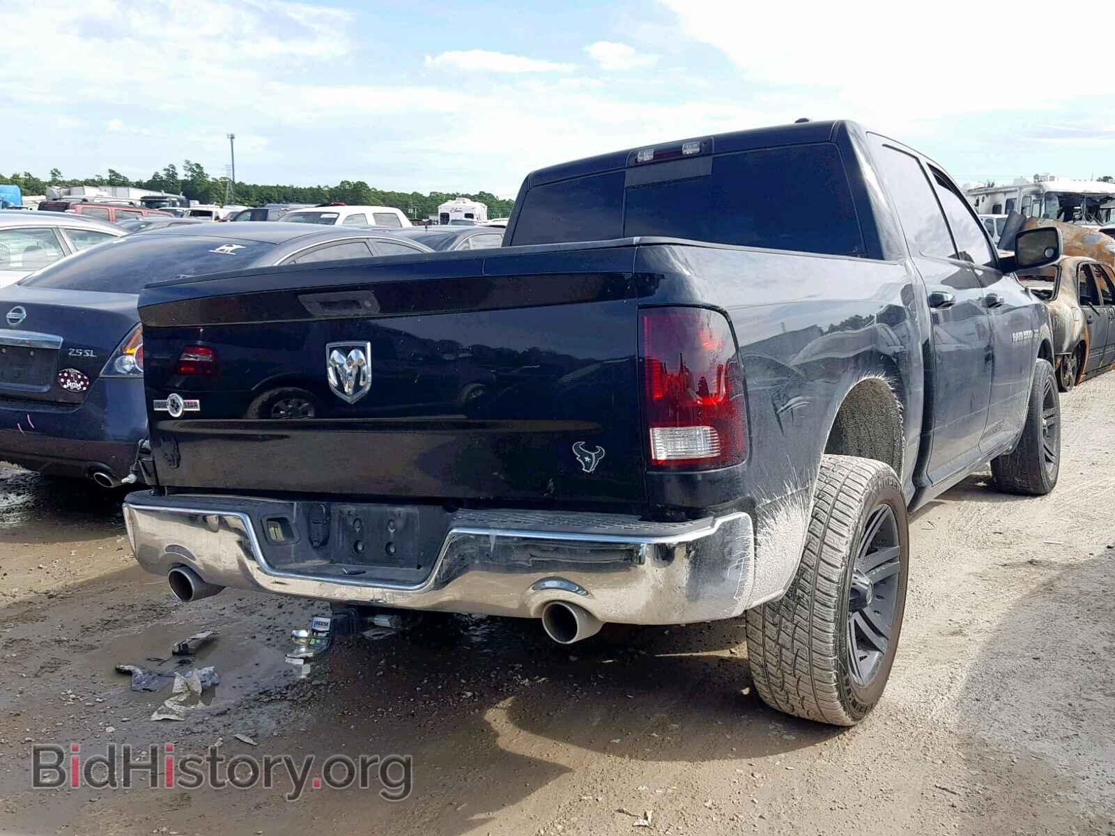 2011 DODGE RAM 1500 - VIN: 1D7RB1CT5BS629229 - Фото 4