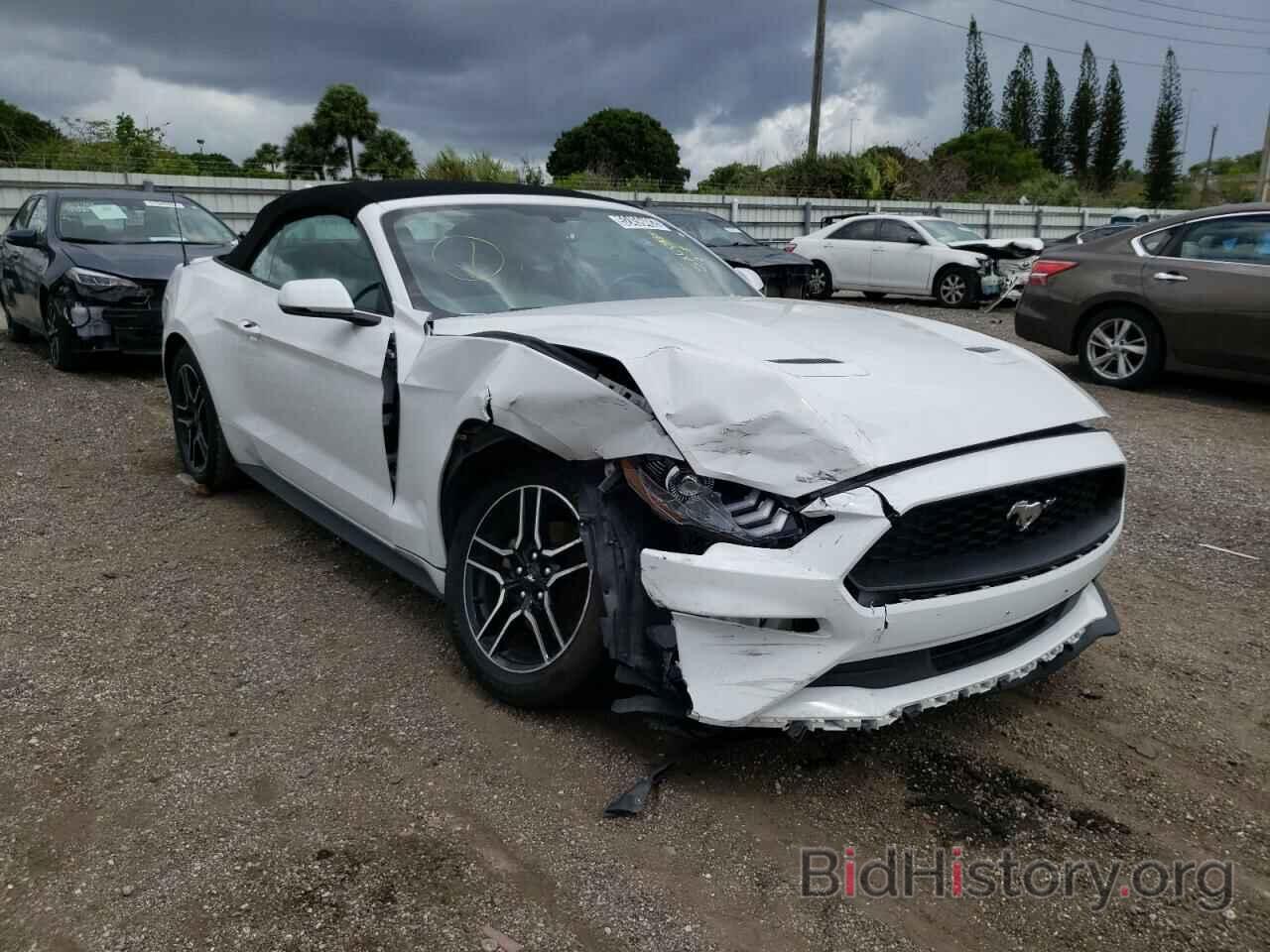 Photo 1FATP8UH7L5139501 - FORD MUSTANG 2020