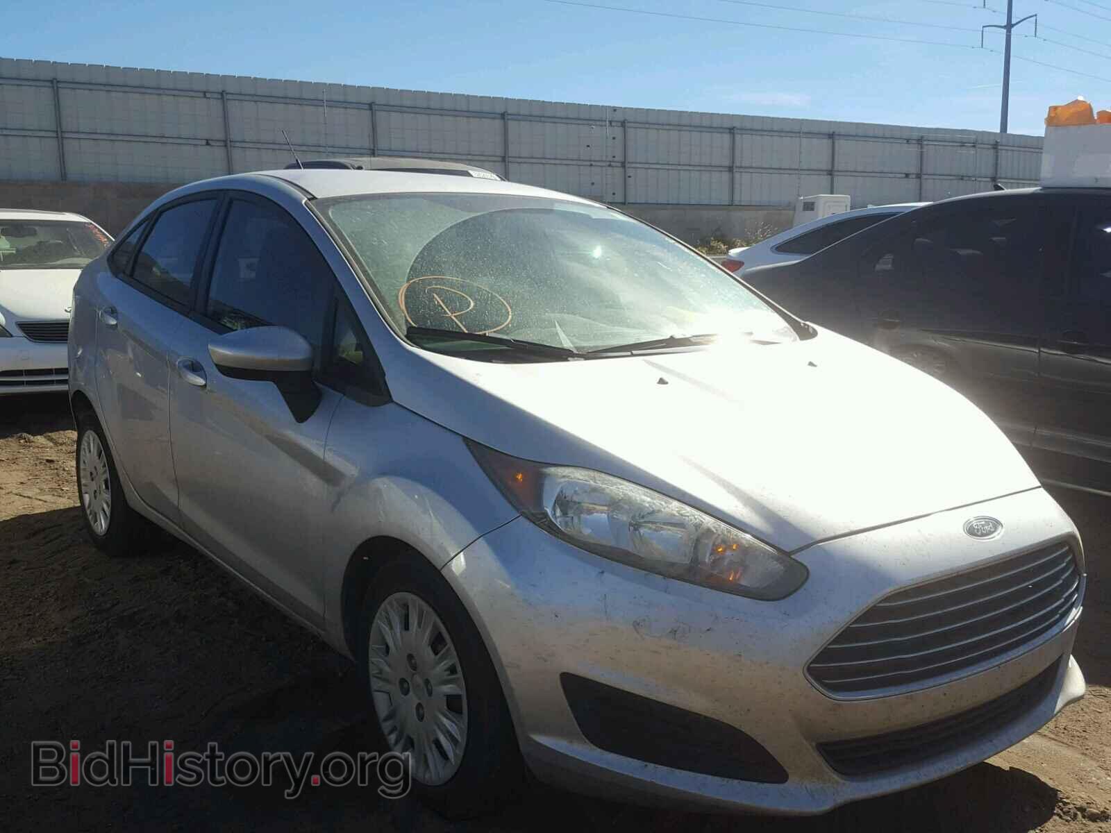 Photo  - FORD FIESTA 2014
