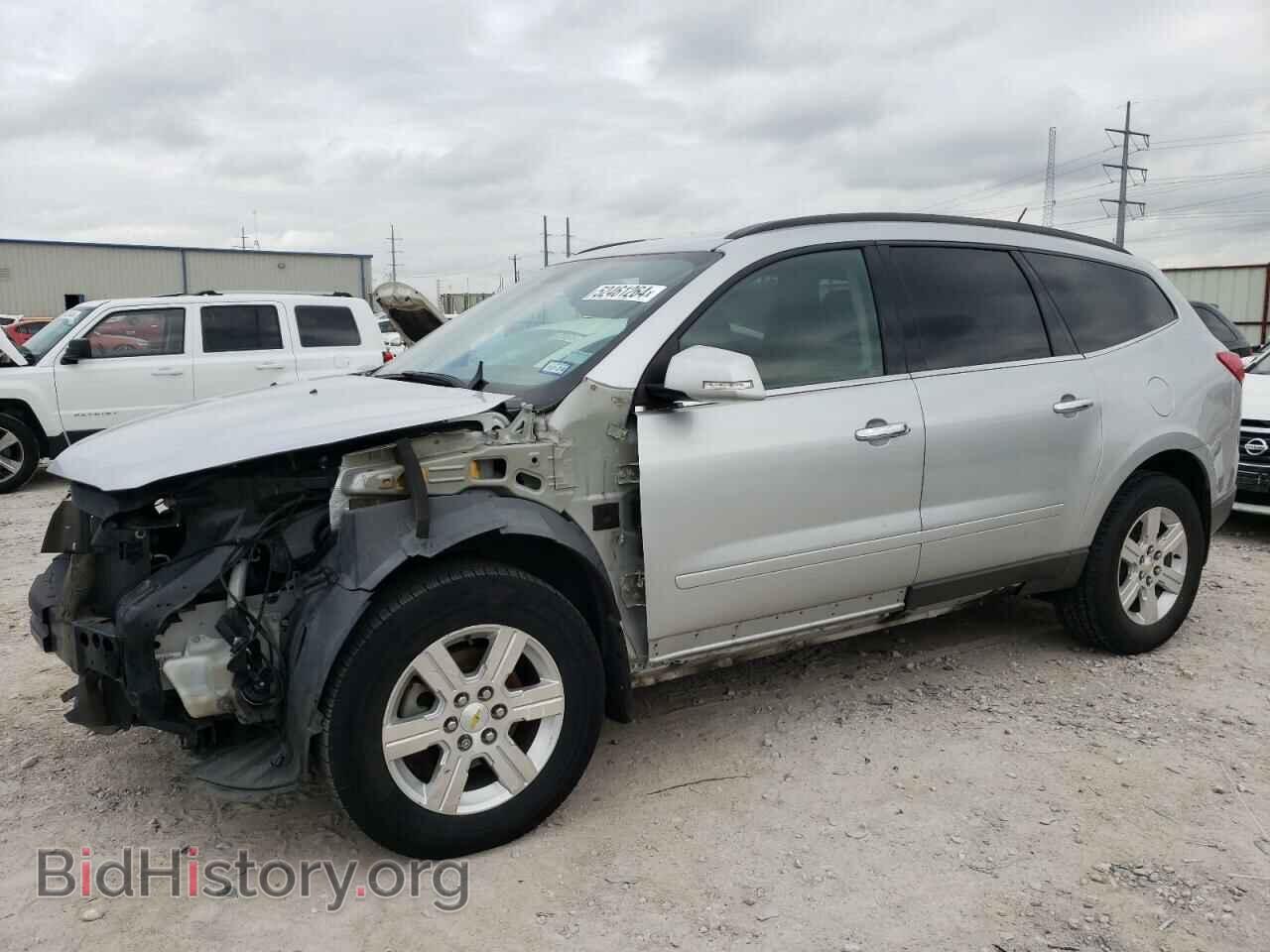 Photo 1GNKRGED4CJ371171 - CHEVROLET TRAVERSE 2012