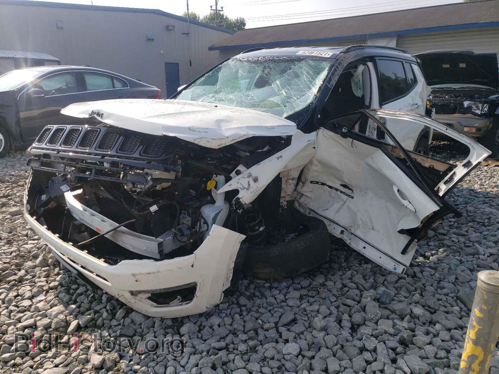 2018 JEEP COMPASS - VIN: 3C4NJCBB7JT487575 - Photo 2