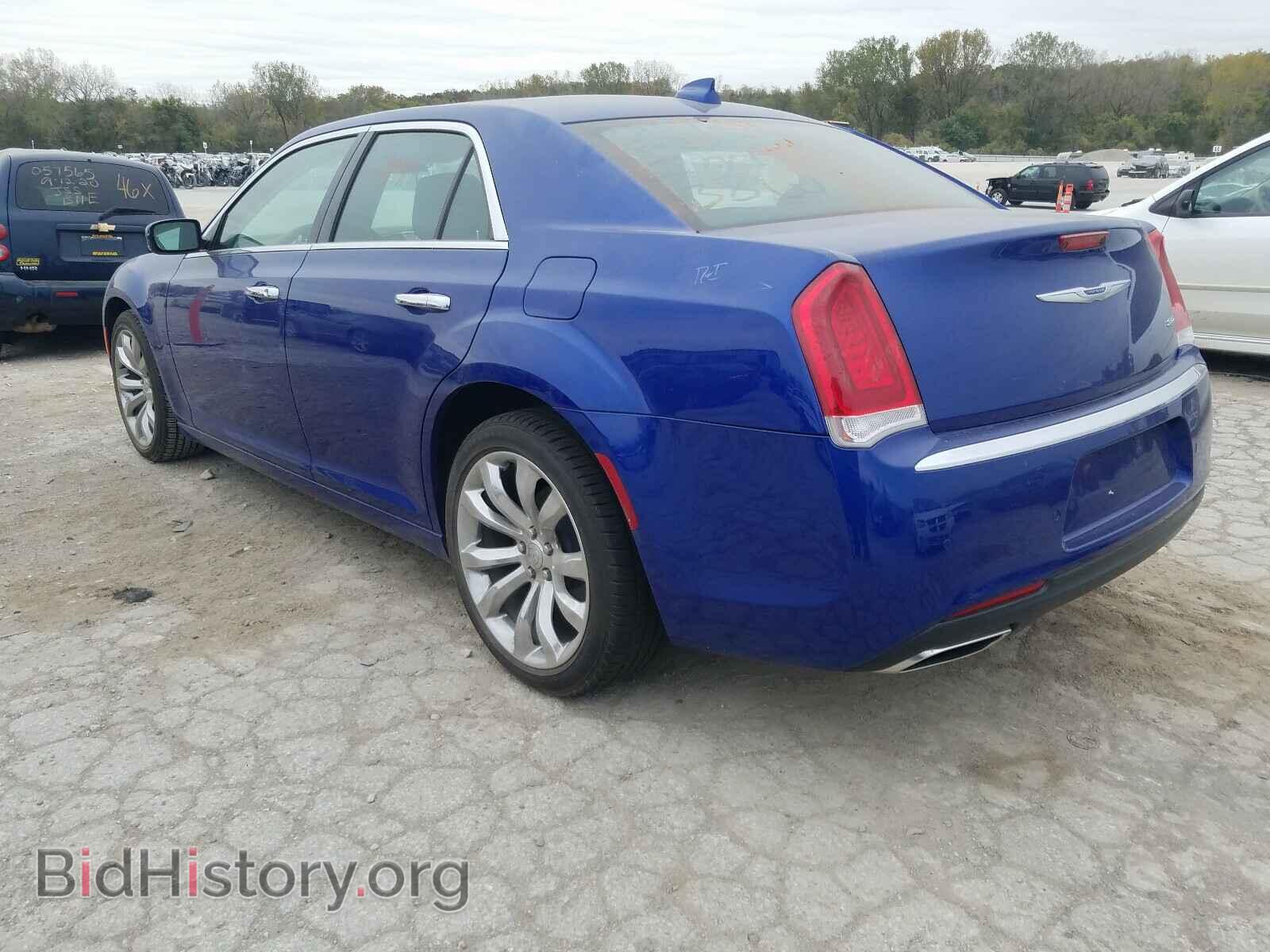 2019 CHRYSLER 300 - VIN: 2C3CCAEG5KH722955 - Фото 3