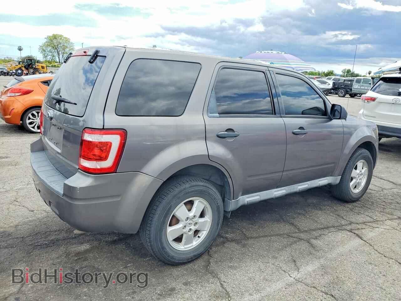 2009 FORD ESCAPE - VIN: 1FMCU03799KD04385 - Фото 3