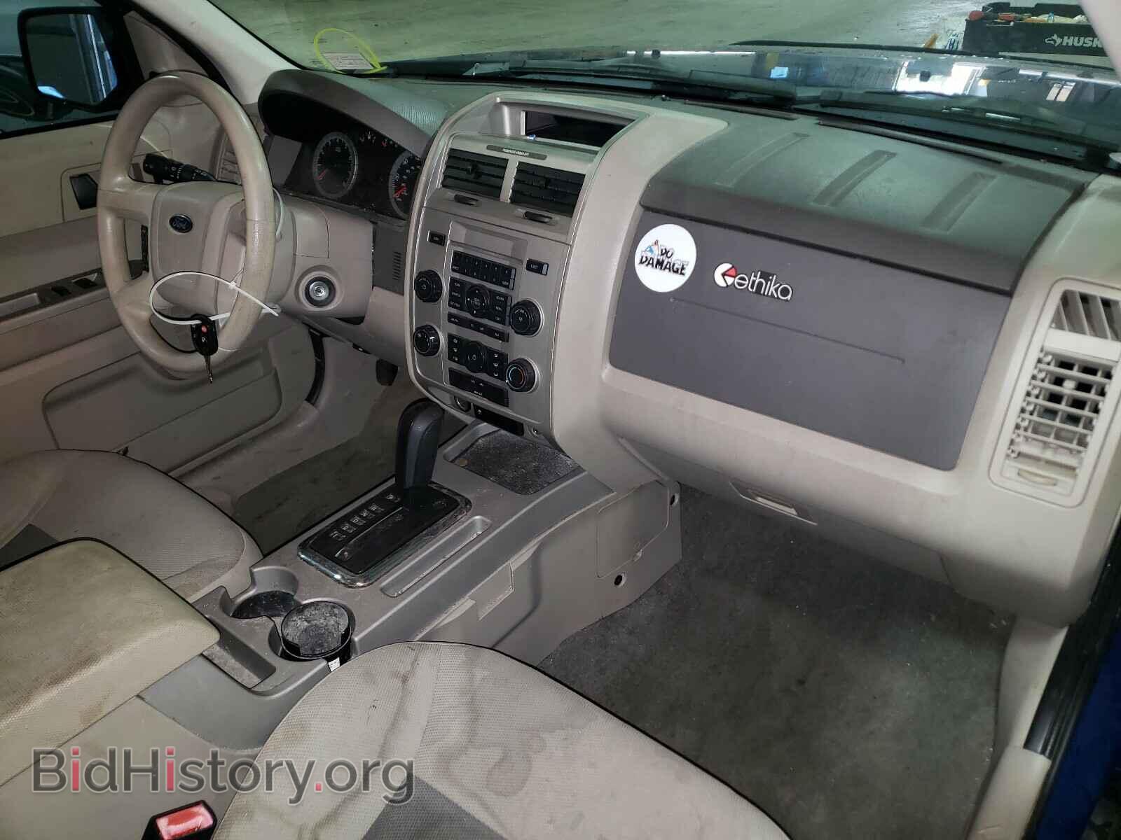 2008 FORD ESCAPE - VIN: 1FMCU93178KA76367 - Фото 9