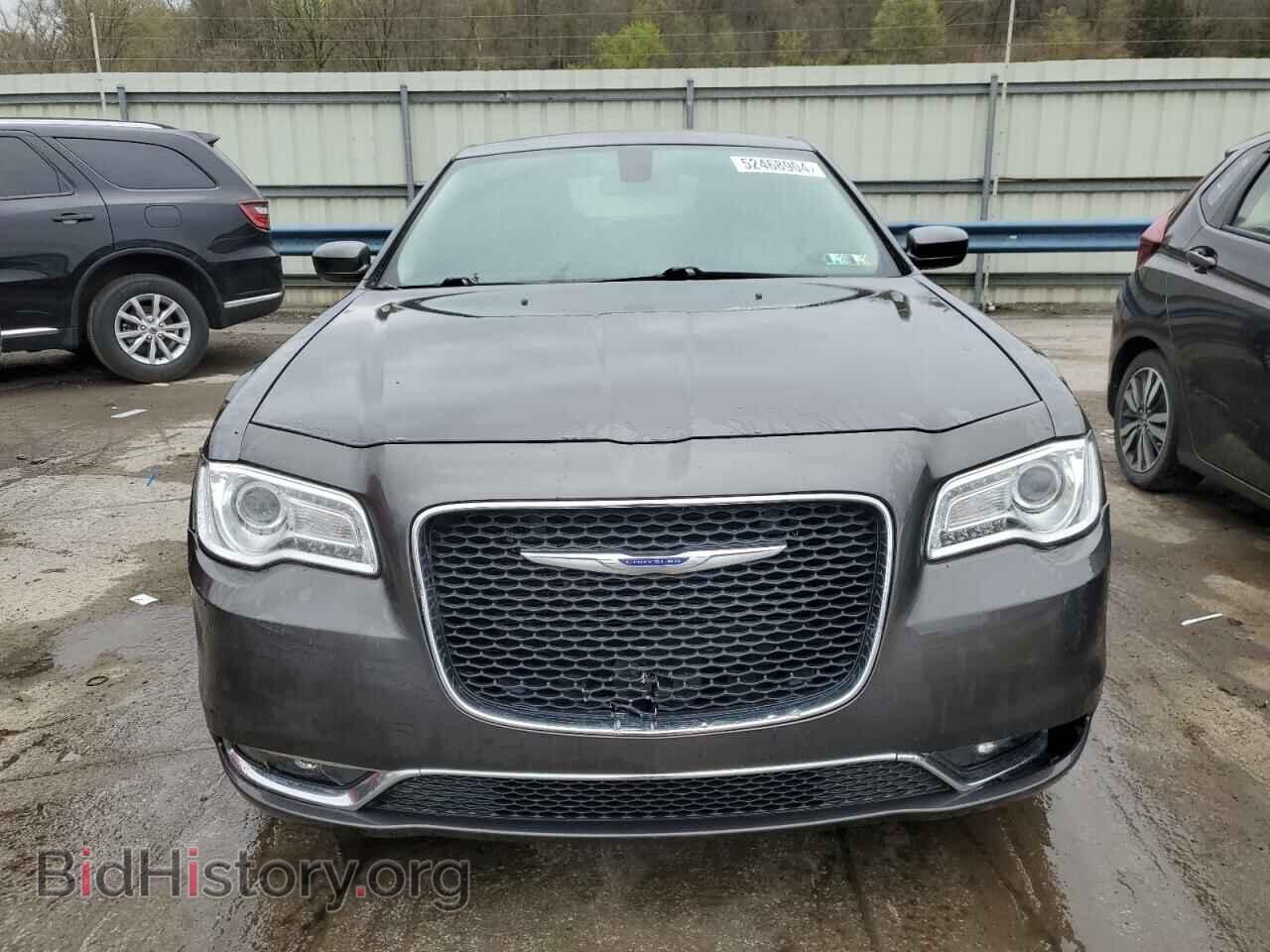 2019 CHRYSLER 300 - VIN: 2C3CCAAG3KH675995 - Фото 5