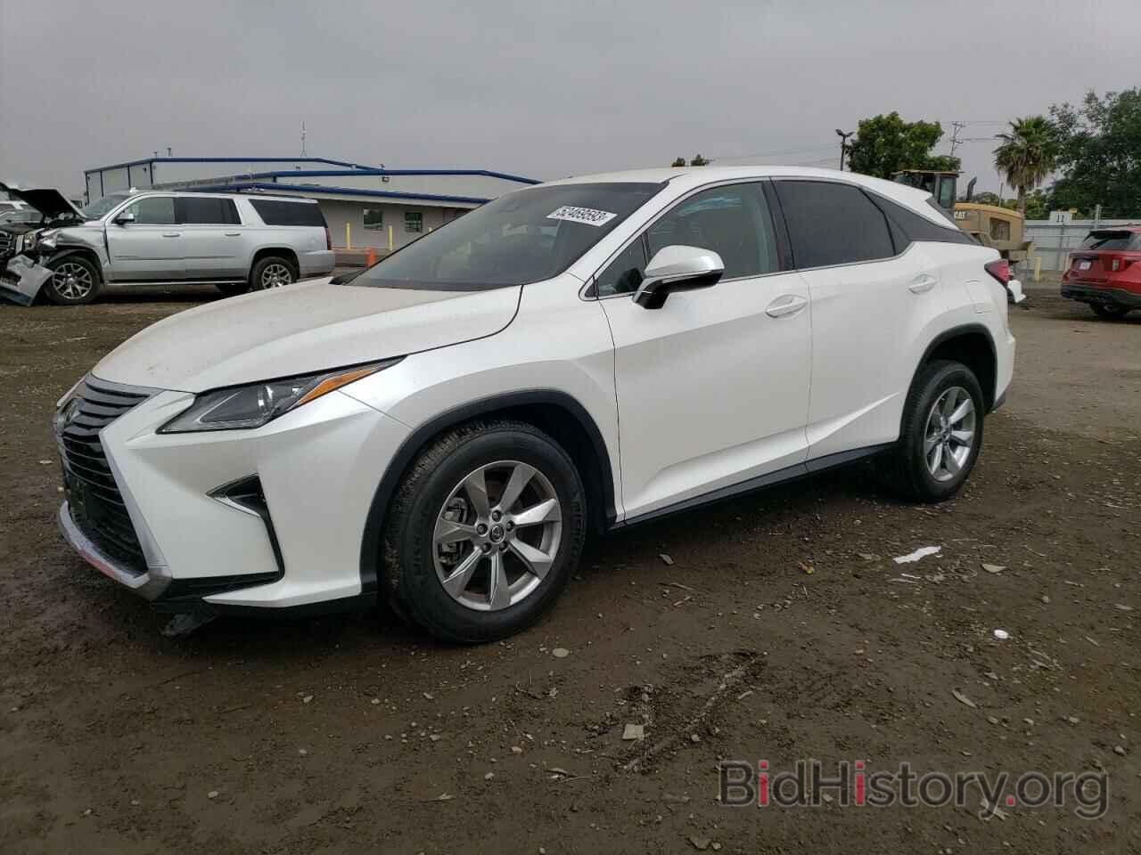 Photo 2T2BZMCAXKC181428 - LEXUS RX350 2019