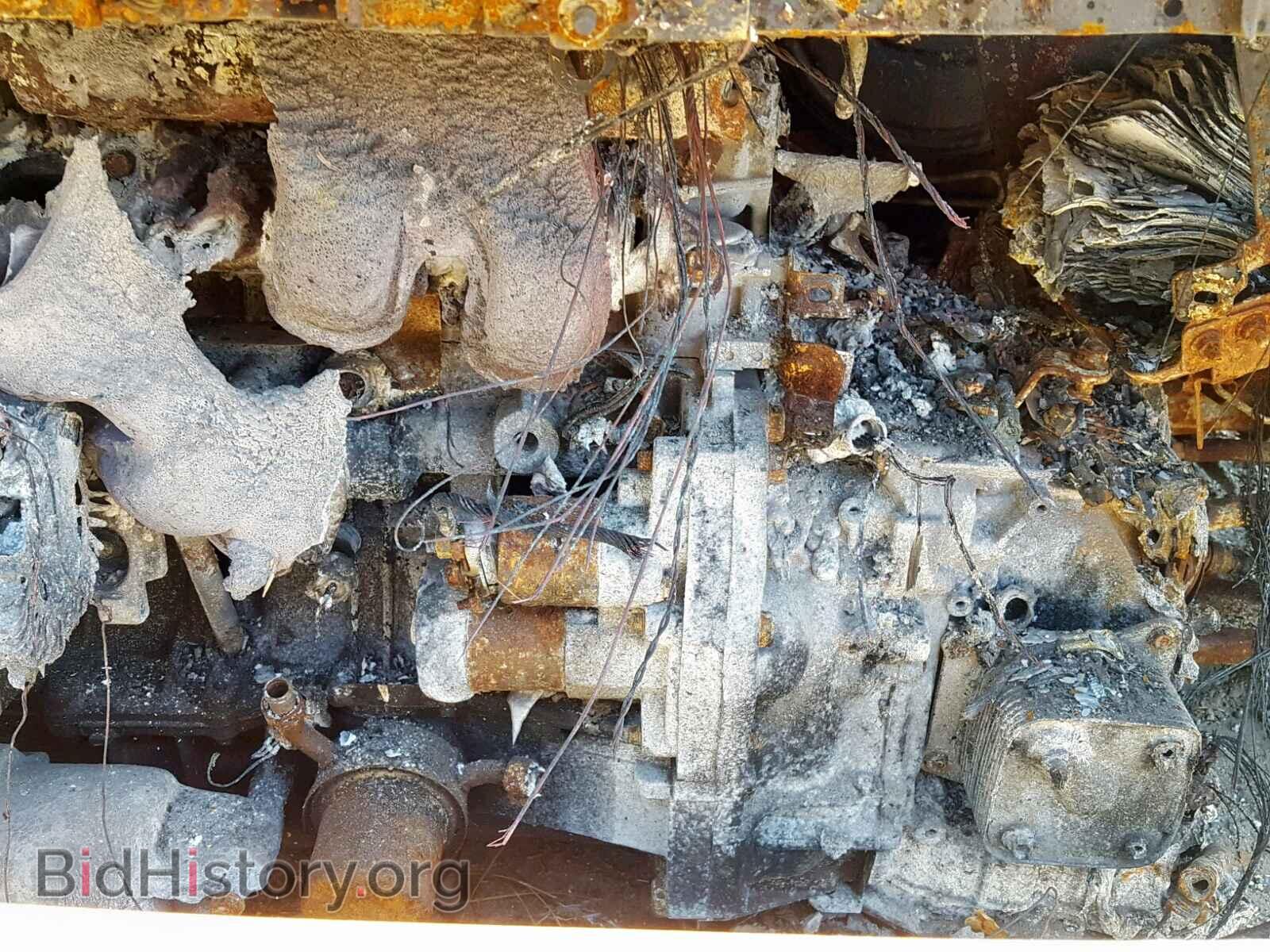 2012 AUDI A4 - VIN: WAUFFAFL7CN009623 - Фото 7