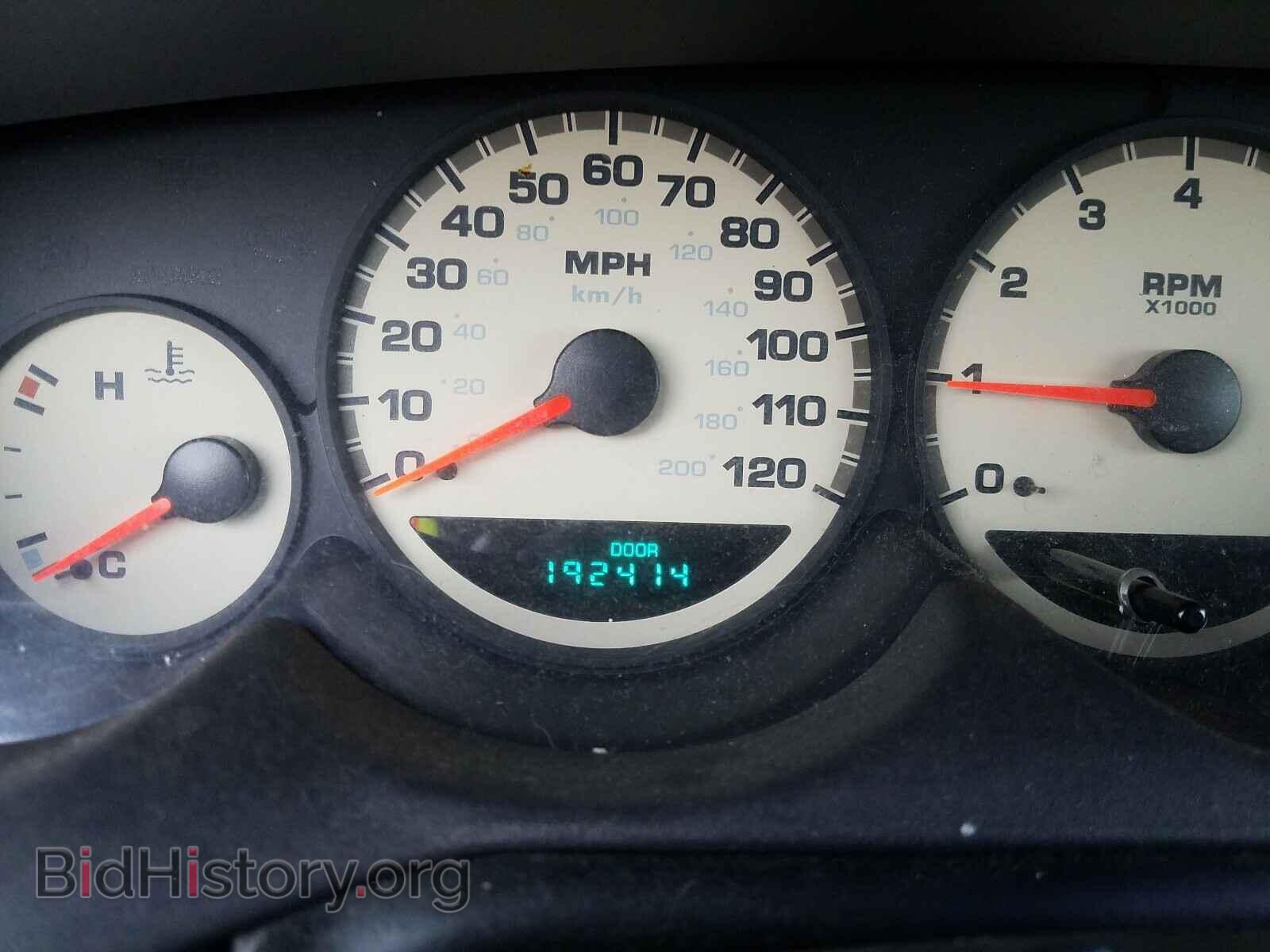 2000 DODGE NEON - VIN: 1B3ES46C5YD839155 - Фото 8