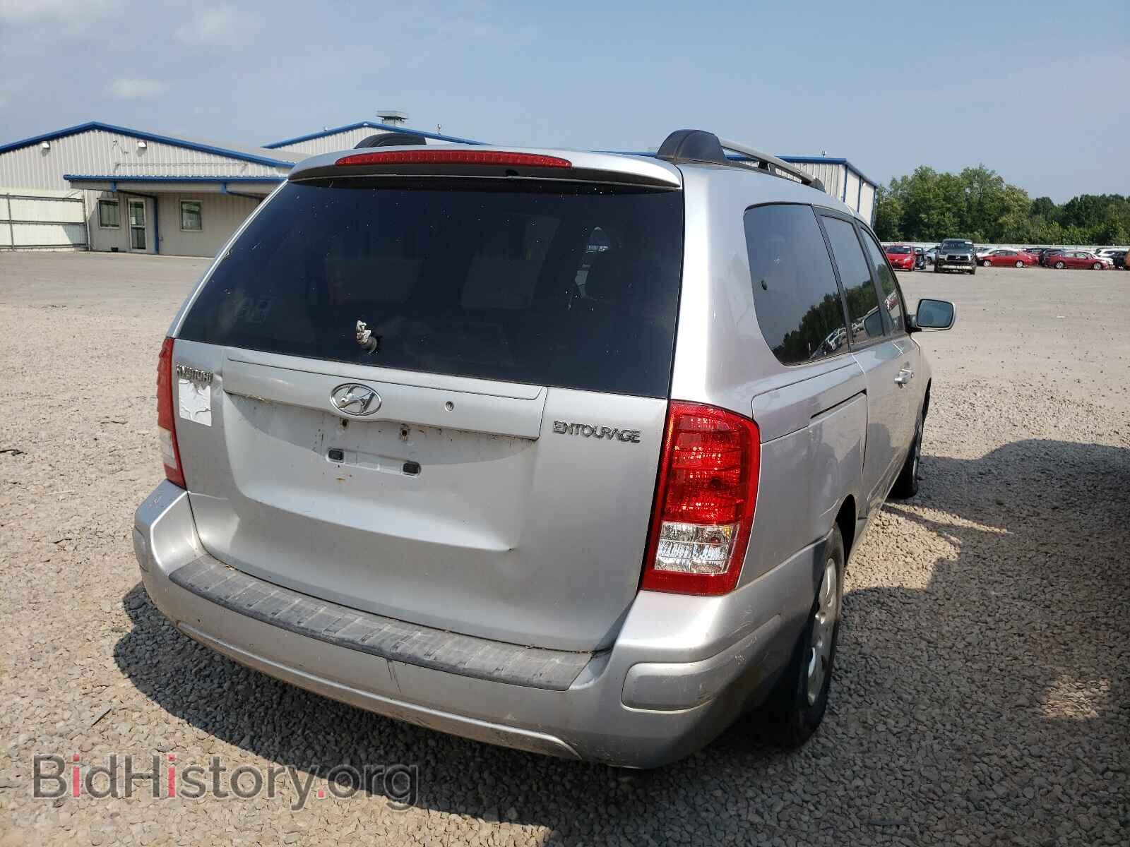 2007 HYUNDAI ENTOURAGE - VIN: KNDMC233576043668 - Фото 4