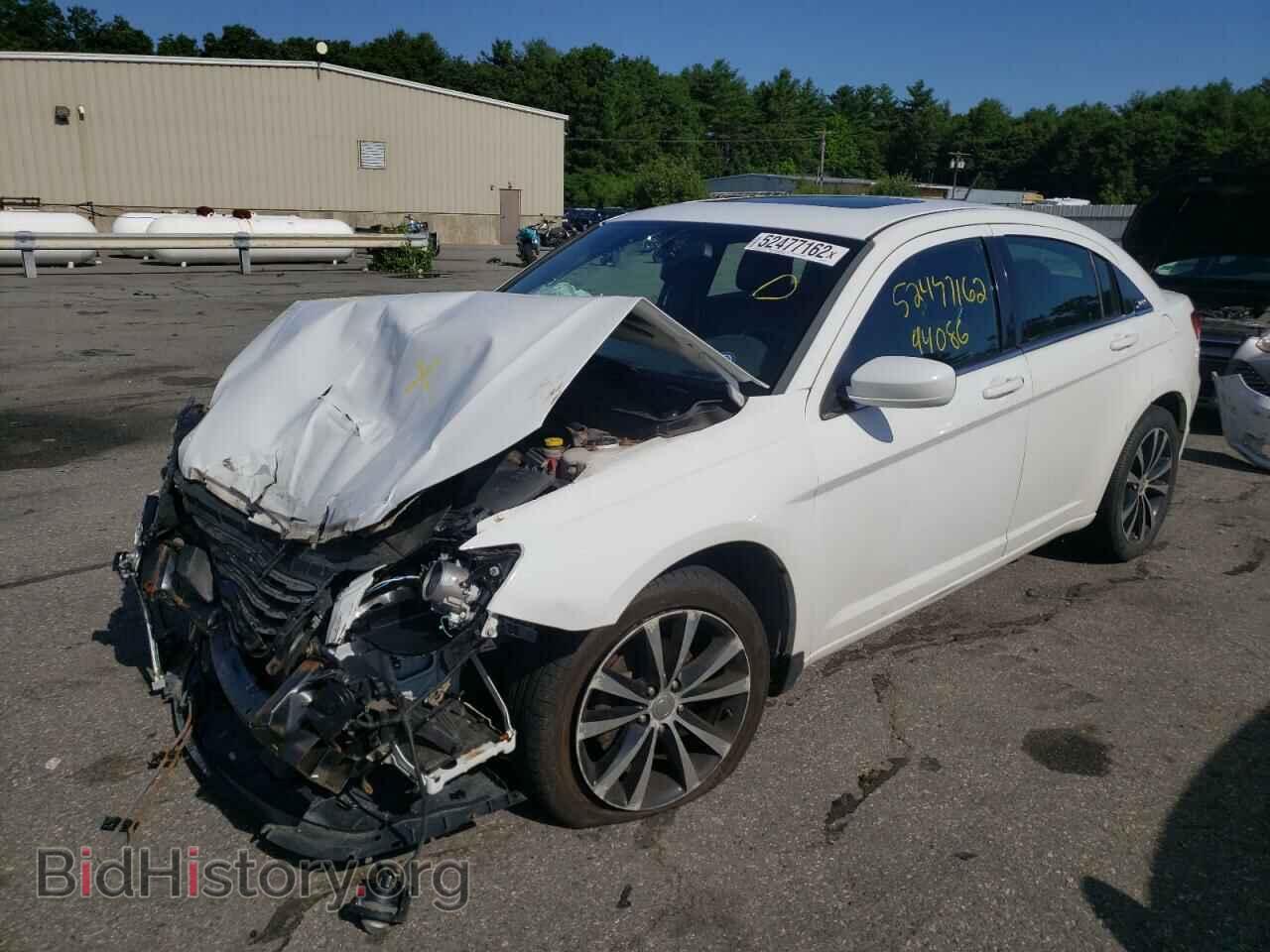 2013 CHRYSLER 200 - VIN: 1C3CCBCG4DN545933 - Photo 2