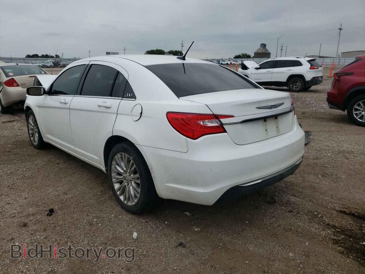 2012 CHRYSLER 200 - VIN: 1C3CCBAB3CN256757 - Фото 3