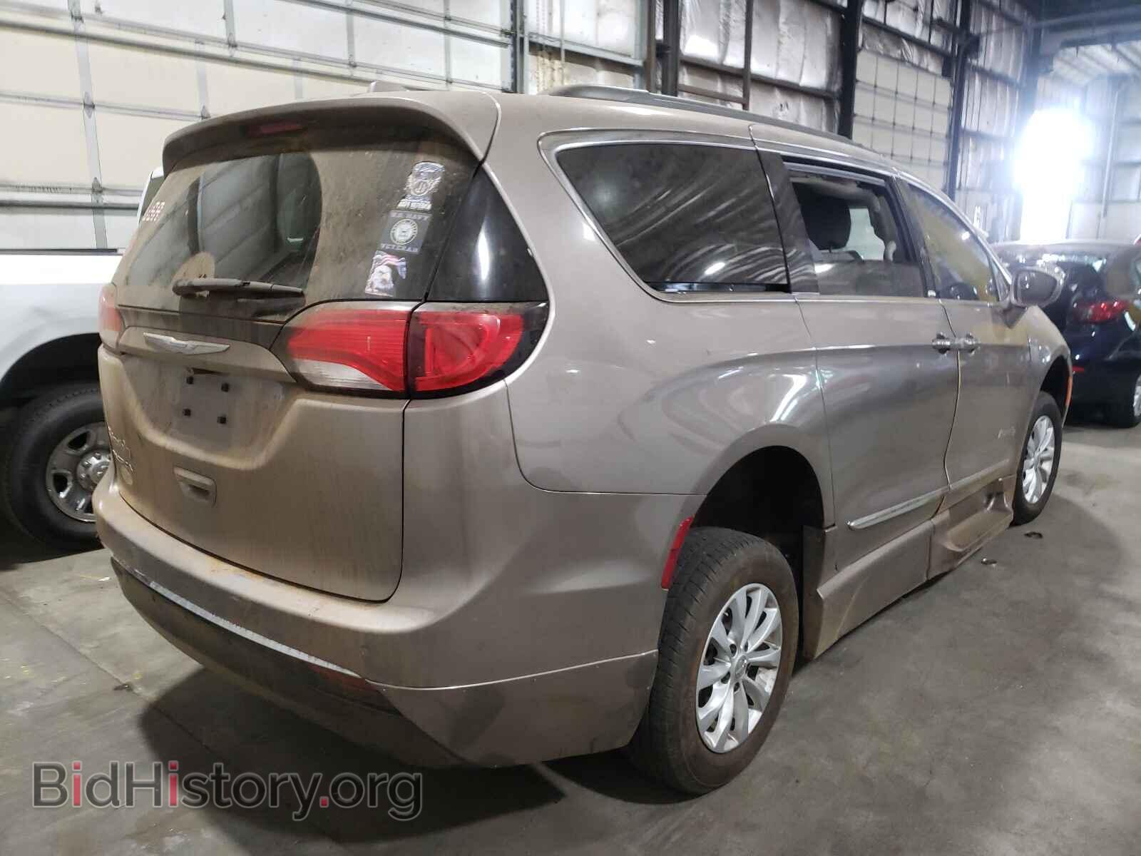 2017 CHRYSLER PACIFICA - VIN: 2C4RC1BG6HR837450 - Фото 4