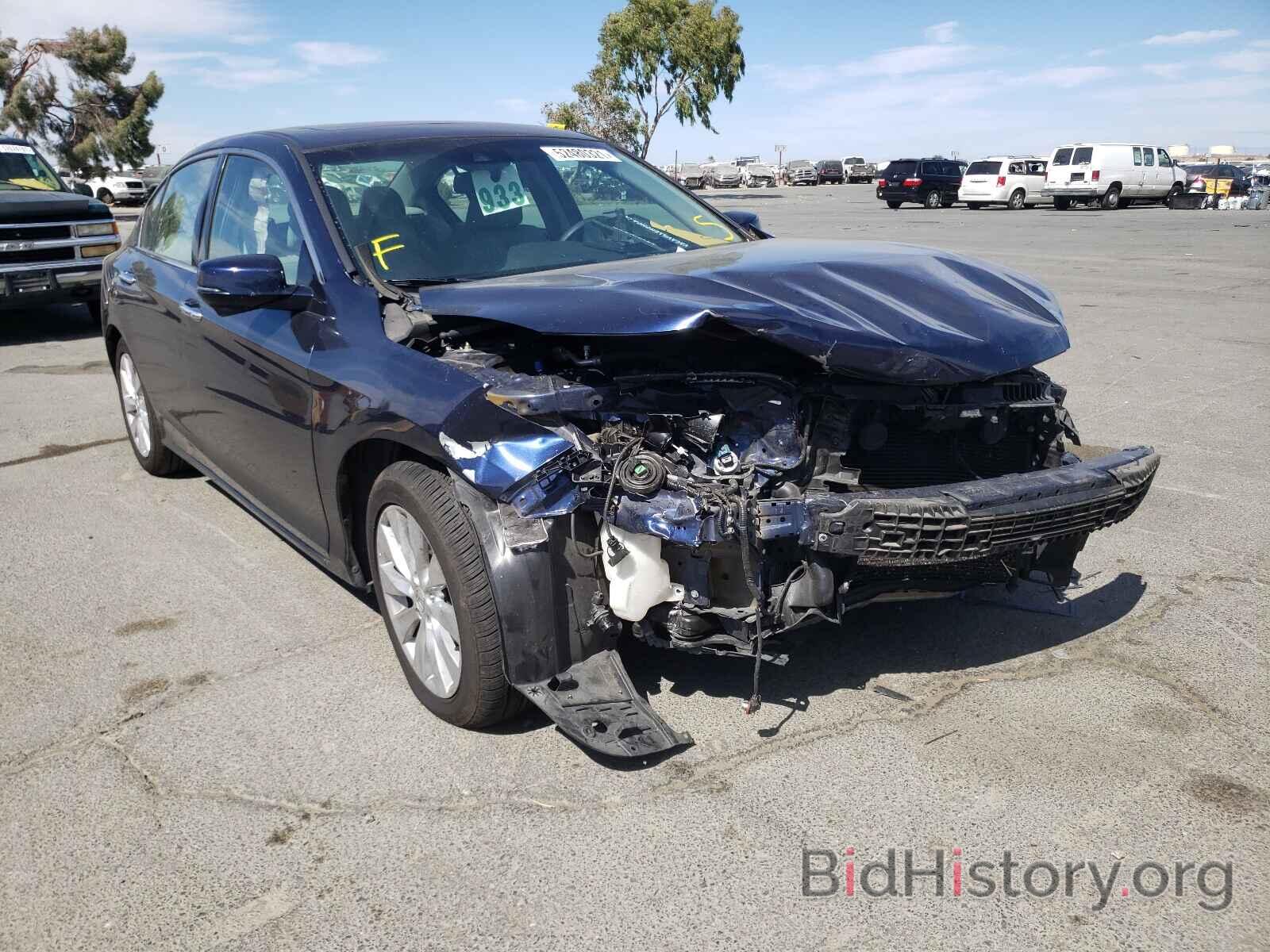 Photo 1HGCR3F88DA020550 - HONDA ACCORD 2013