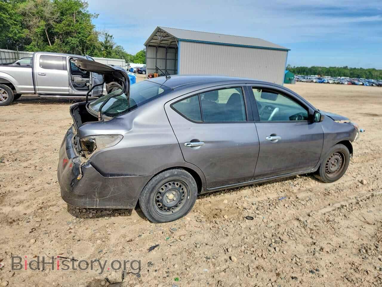 2019 NISSAN VERSA - VIN: 3N1CN7AP3KL852712 - Photo 3