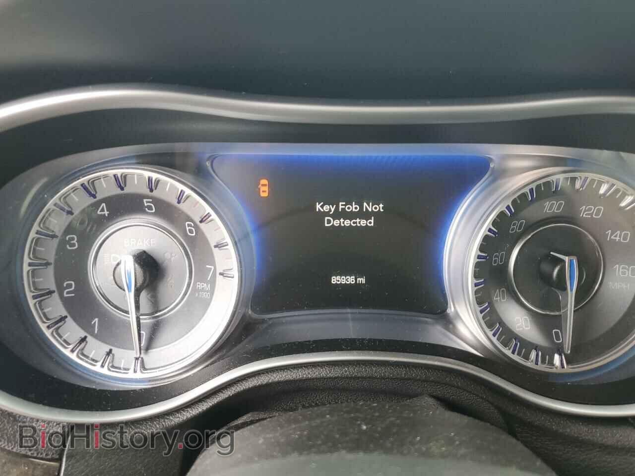 2016 CHRYSLER 300 - VIN: 2C3CCAET2GH219971 - Фото 9
