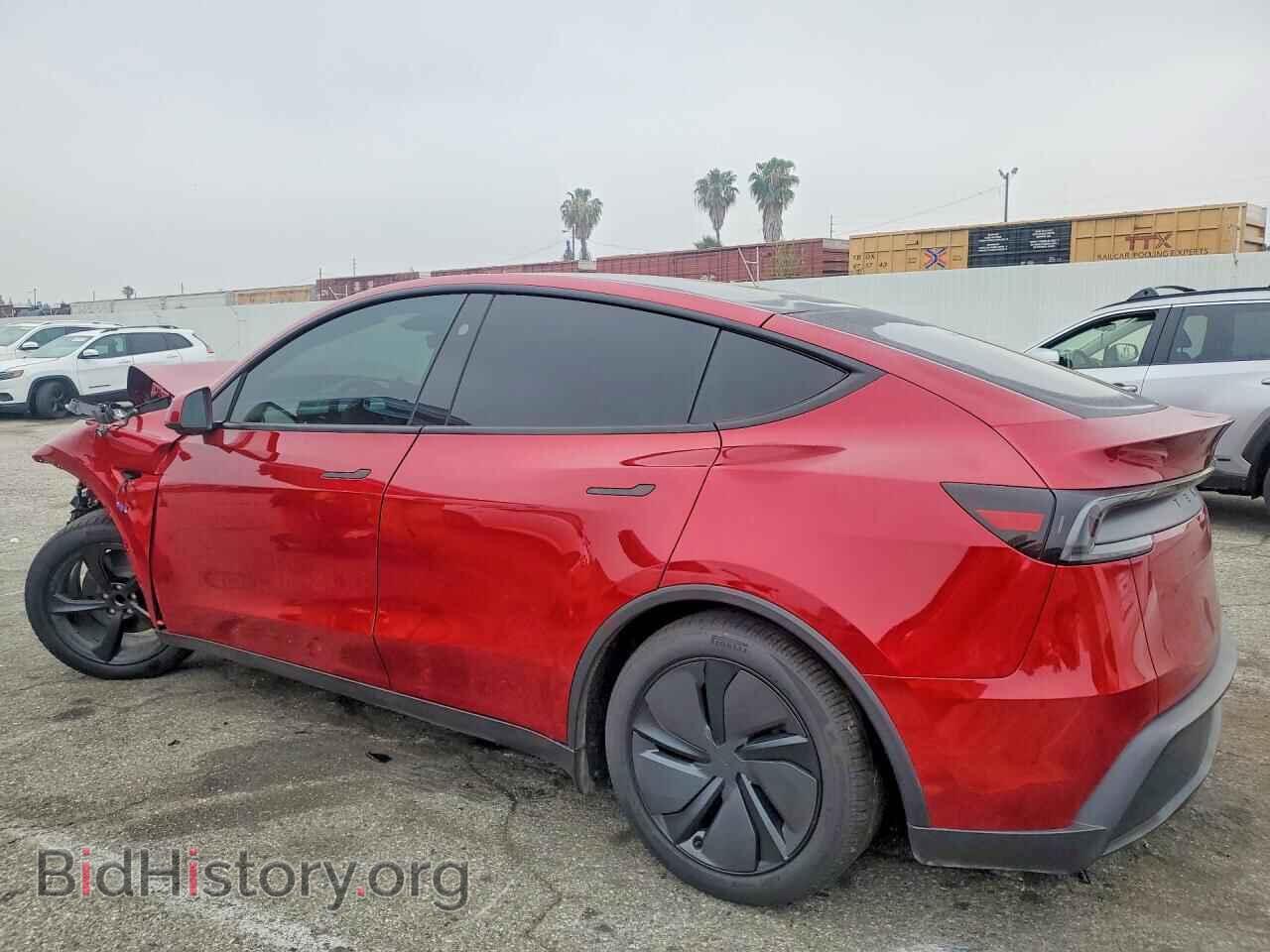 2026 TESLA MODEL Y - VIN: 7SAYGDED0TF565228 - Photo 2
