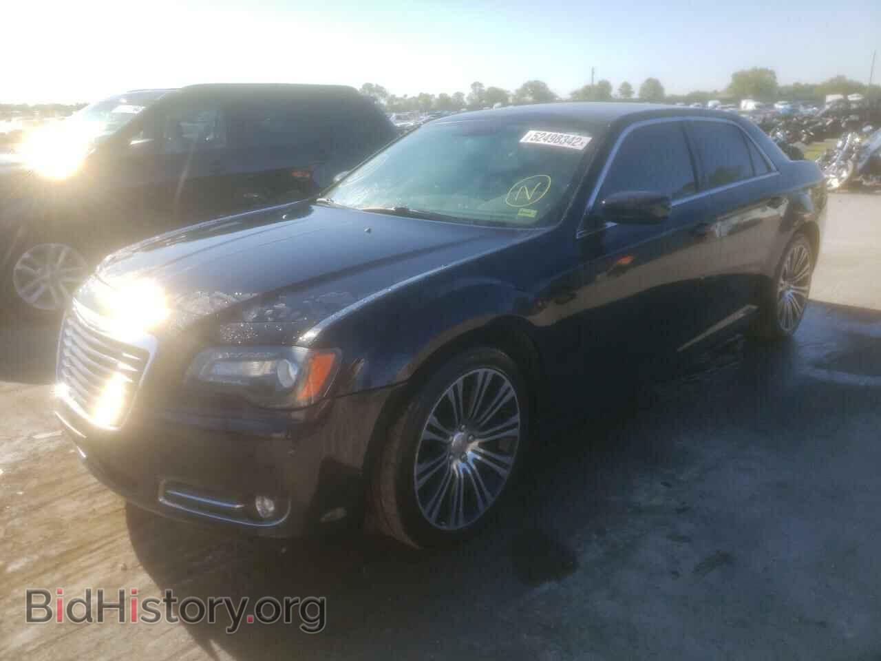 2013 CHRYSLER 300 - VIN: 2C3CCABG1DH530147 - Фото 2