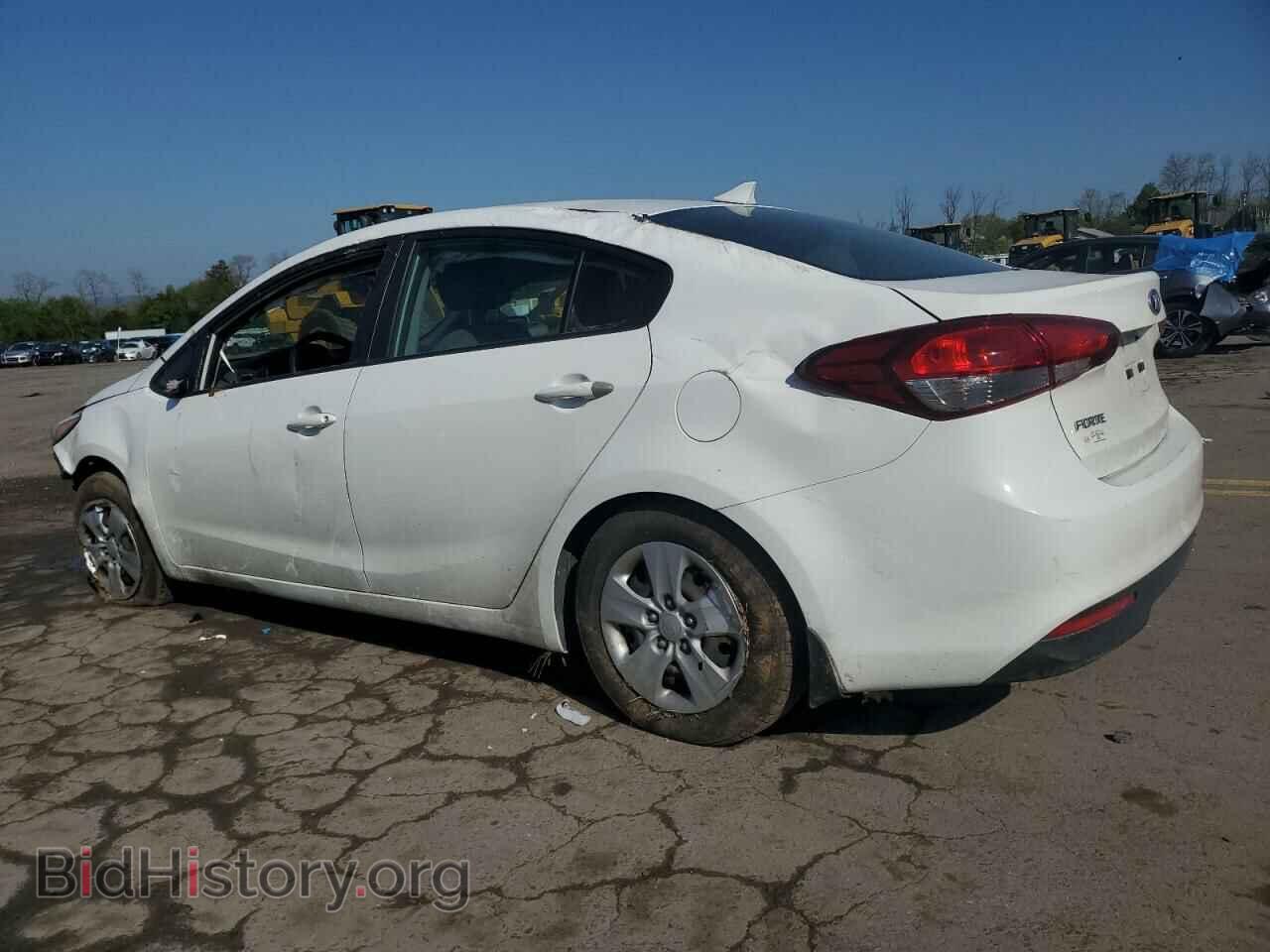 2017 KIA FORTE - VIN: 3KPFK4A79HE041463 - Фото 2