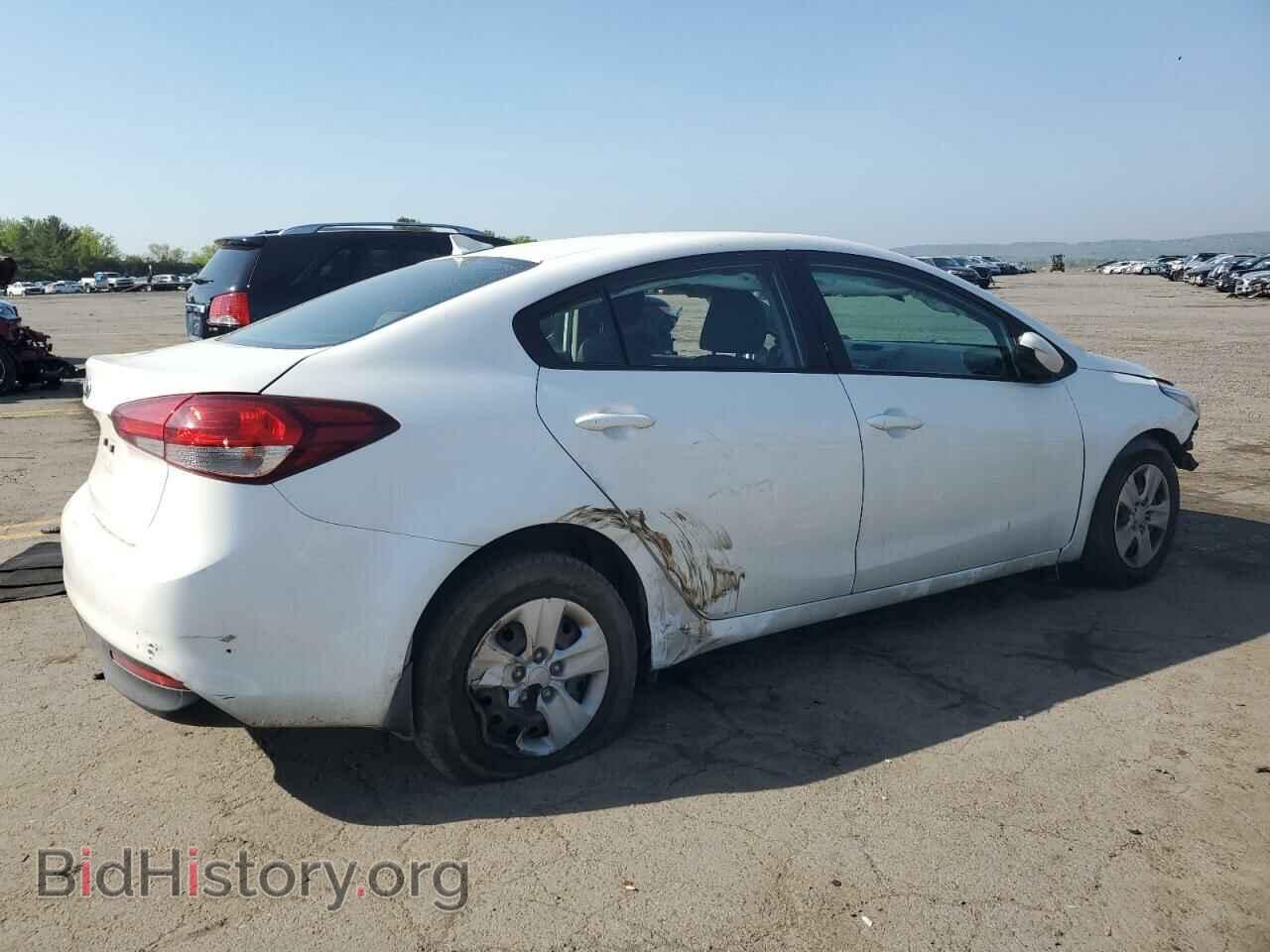 2017 KIA FORTE - VIN: 3KPFK4A79HE041463 - Фото 3