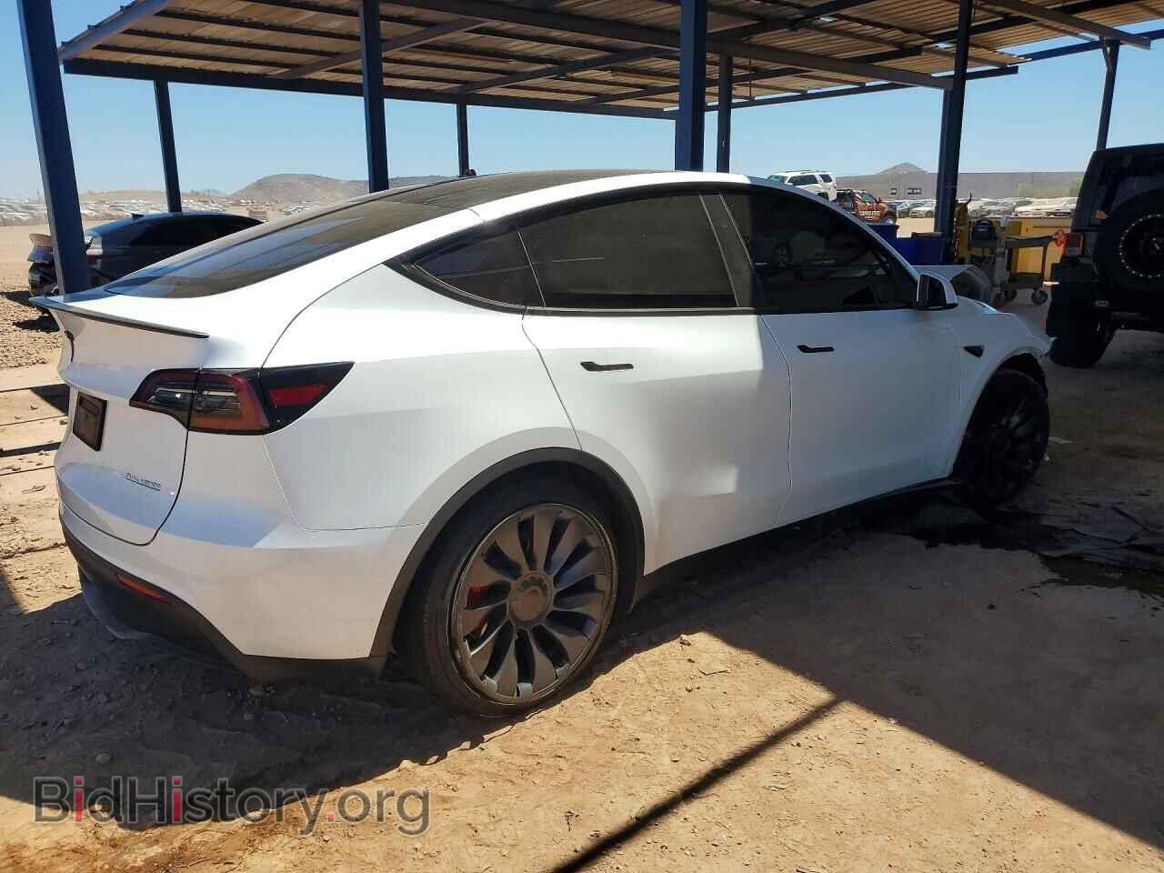 2024 TESLA MODEL Y - VIN: 7SAYGDEF7RF179044 - Photo 3
