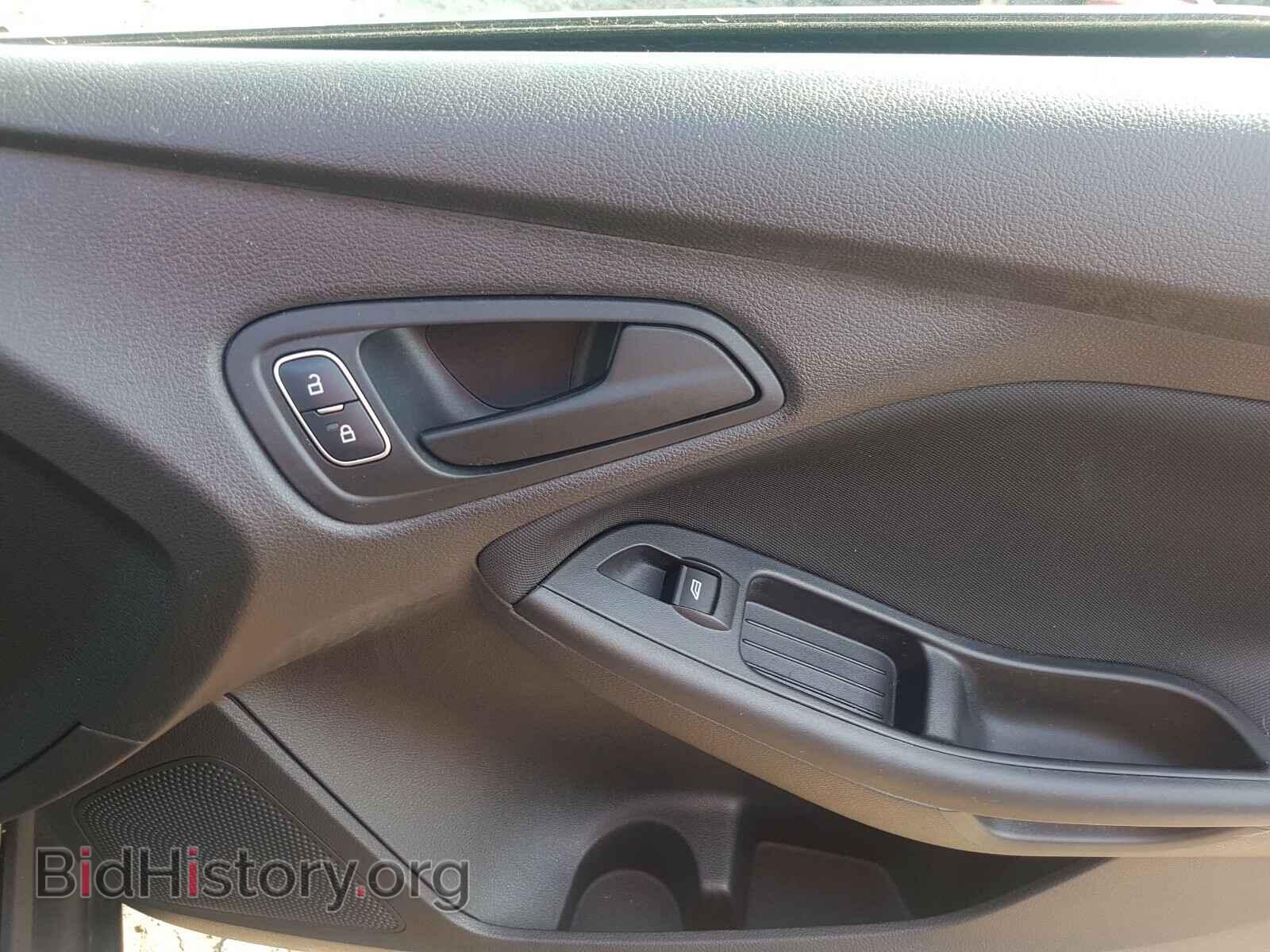 2016 FORD FOCUS - VIN: 1FADP3E28GL407183 - Photo 9