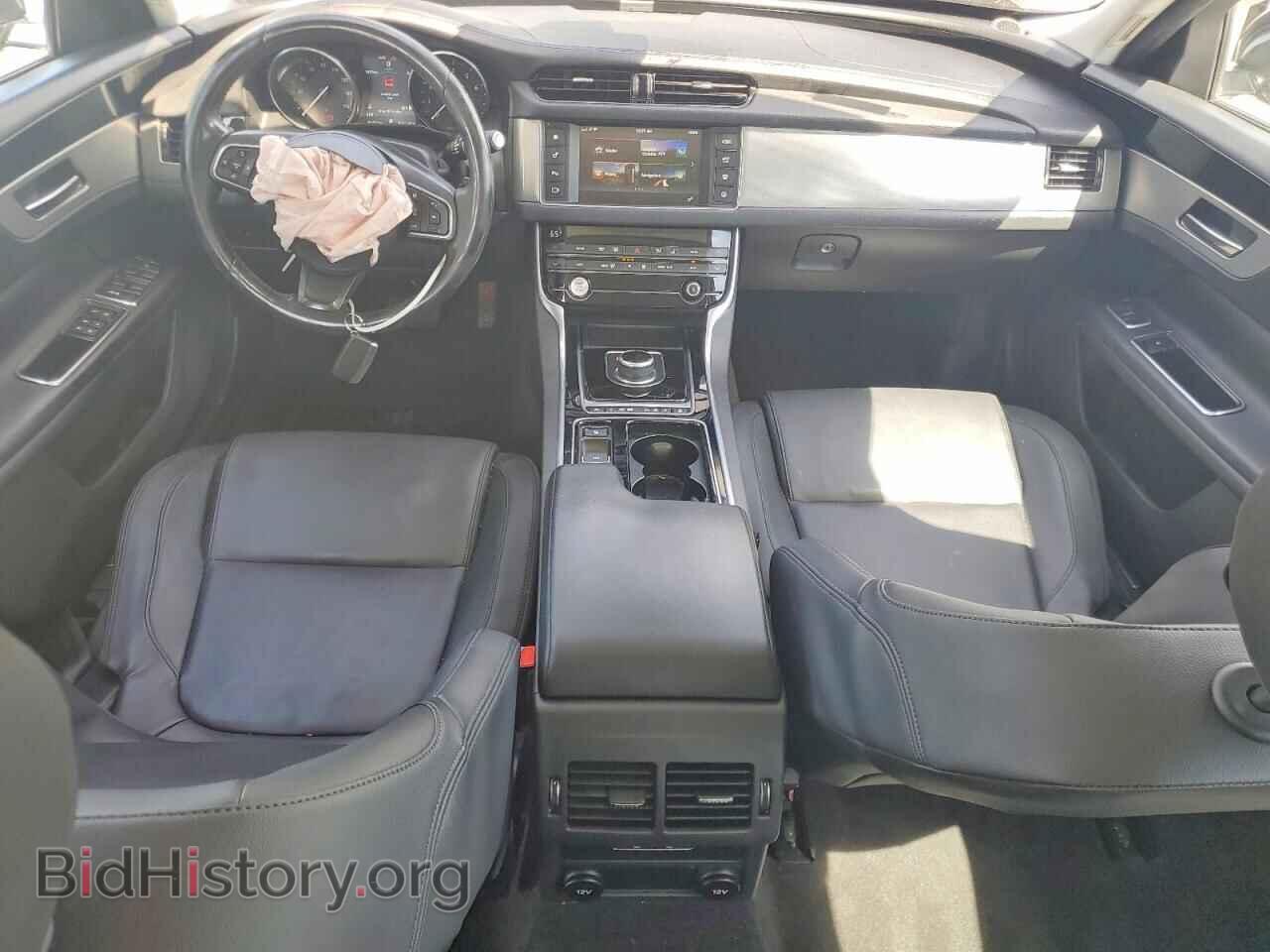 2017 JAGUAR XF - VIN: SAJBD4BV4HCY30084 - Фото 8