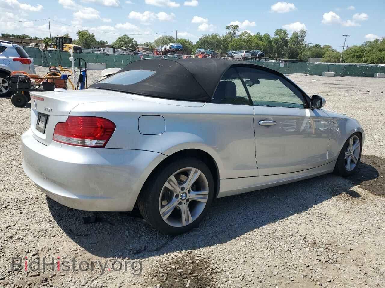 2011 BMW 1 SERIES - VIN: WBAUL7C55BVM80905 - Фото 3