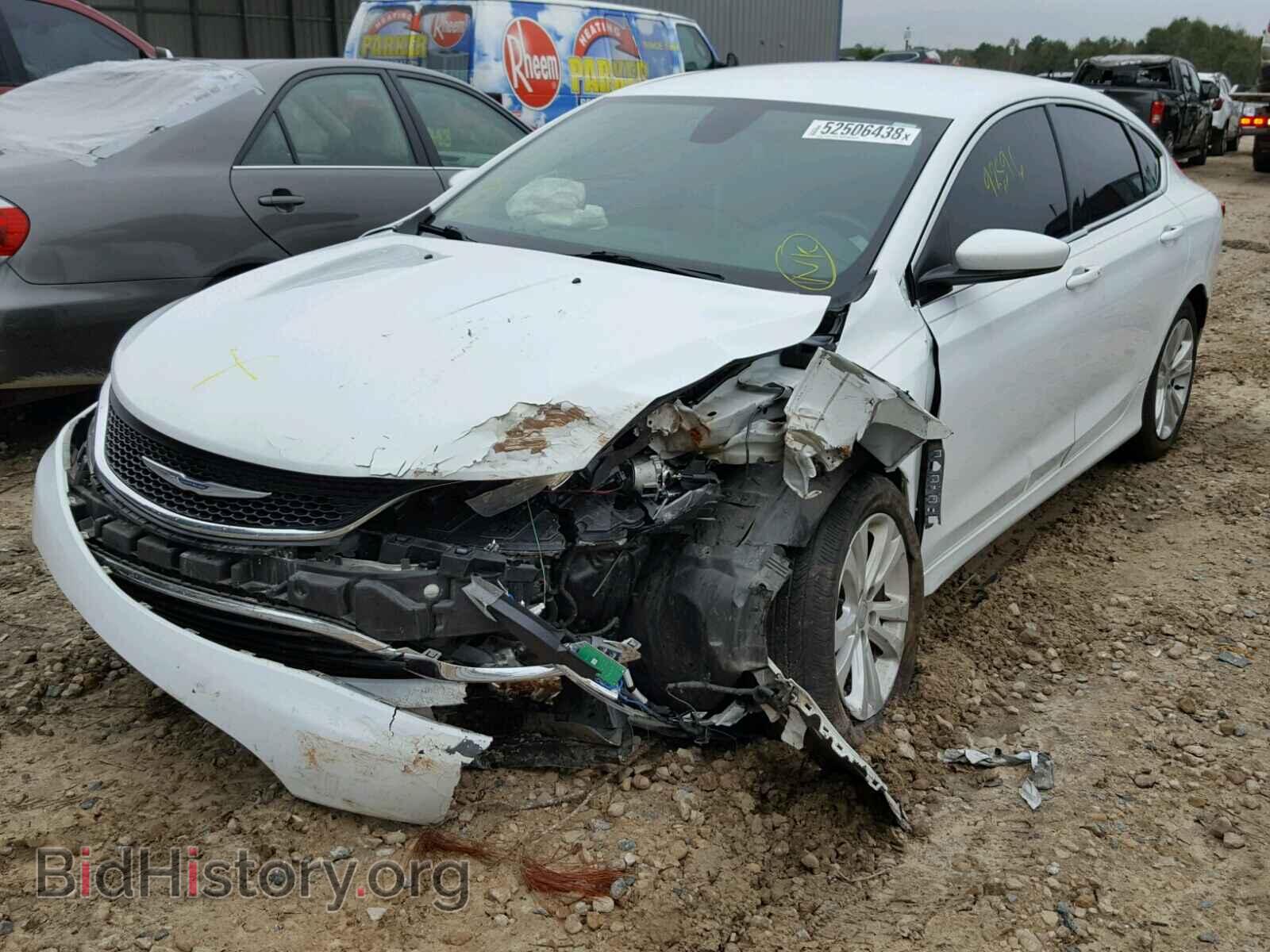 2015 CHRYSLER 200 - VIN: 1C3CCCAB9FN611375 - Фото 2
